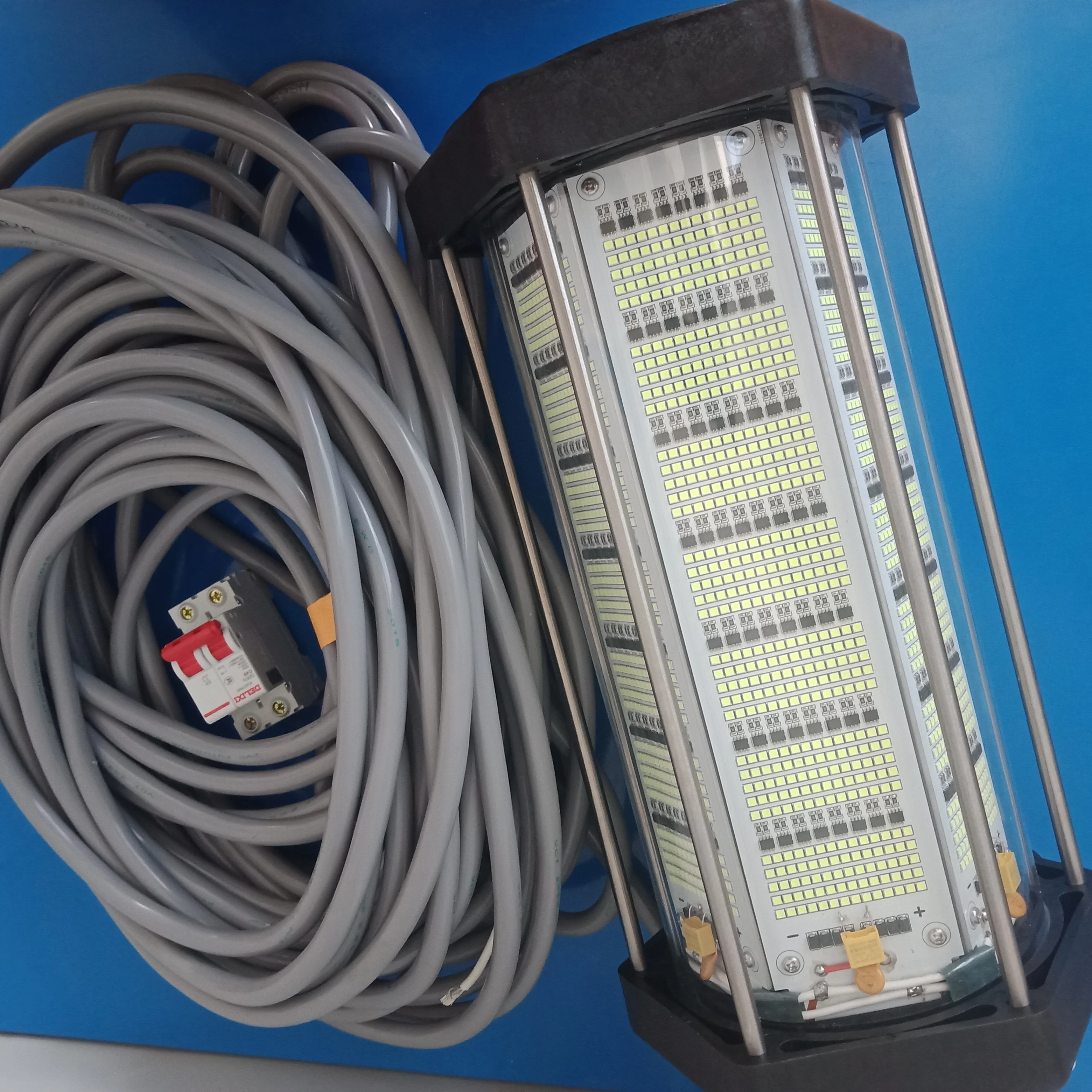 

110v/220v 4000w IP68 Waterproof Aluminum Alloy LED Fishing Lamp With 100-500m Lighting Distance For America & Canada