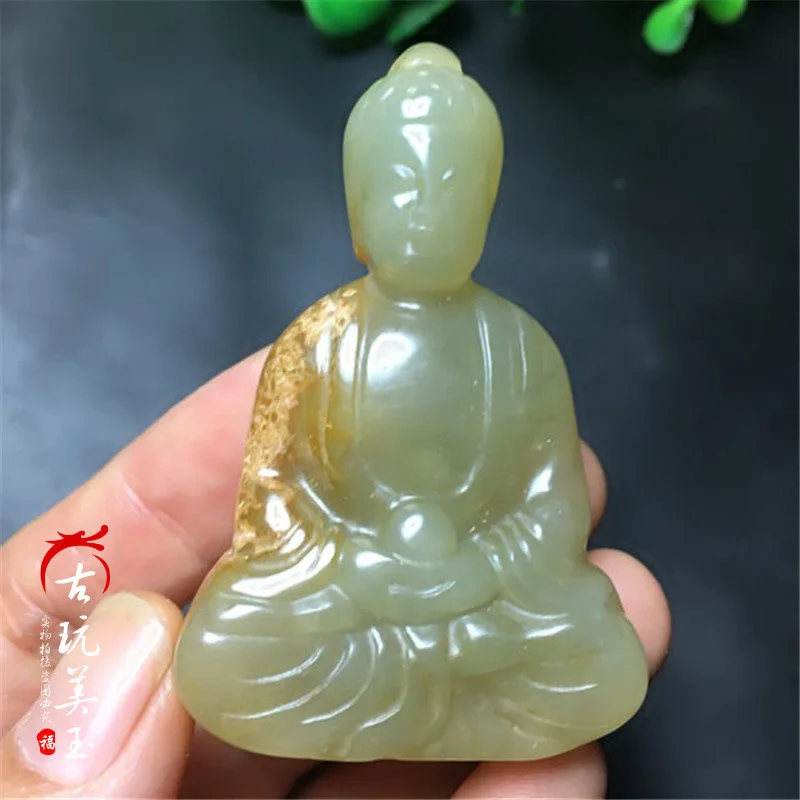 High ancient artifacts, jade walls, old  handlebars, necklaces, pendants, Guanyin