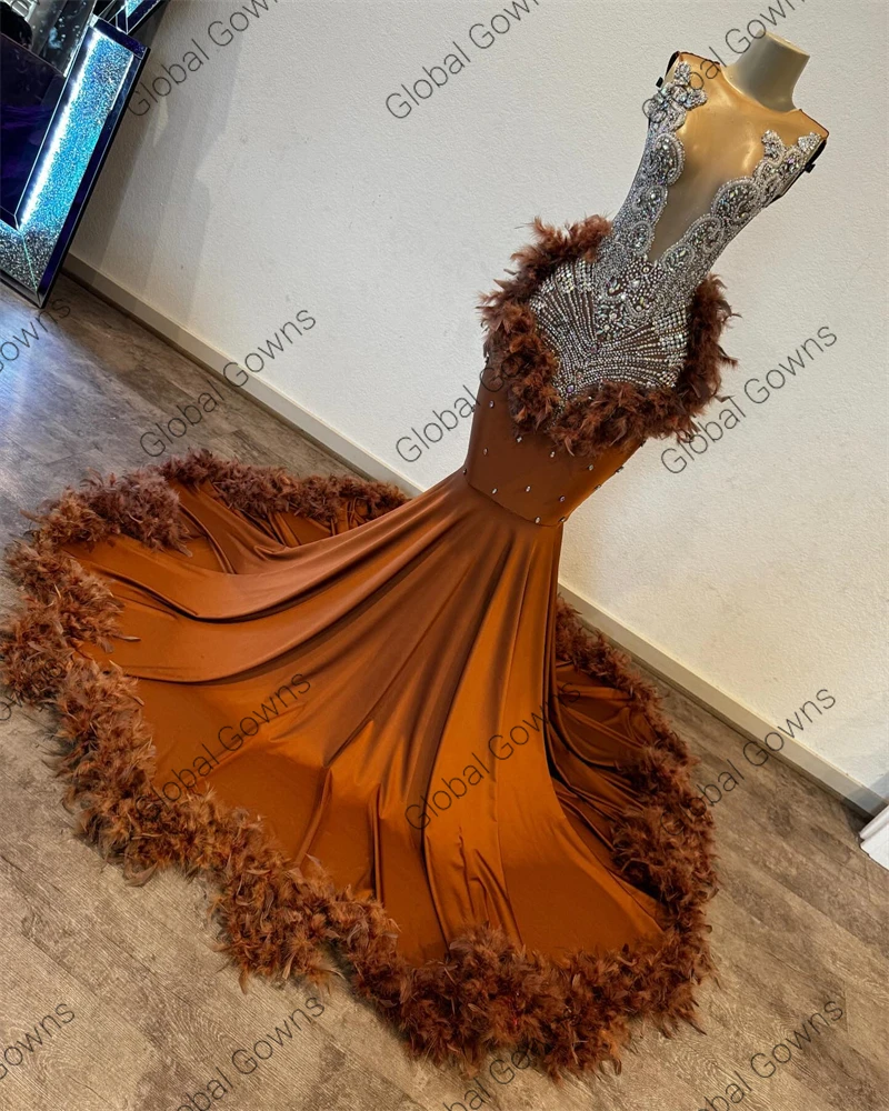 Brown O Neck Long Prom Dress For Black Girls 2024 Beaded Crystal Rhinestone Birthday Party Dresses Feathers Sequin Evening Gowns