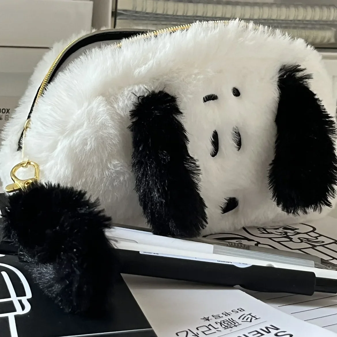 Snoopy Soft Plush Puppy Pencil Case Big Capacity Style Pen Bag Girl Storage Zipper Makeup Organizer School Stationary