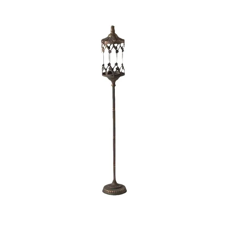 2pcs Advanced Antique Antique Antique Iron Art Floor Standing Candlestick Ornament for Wedding  Decoration