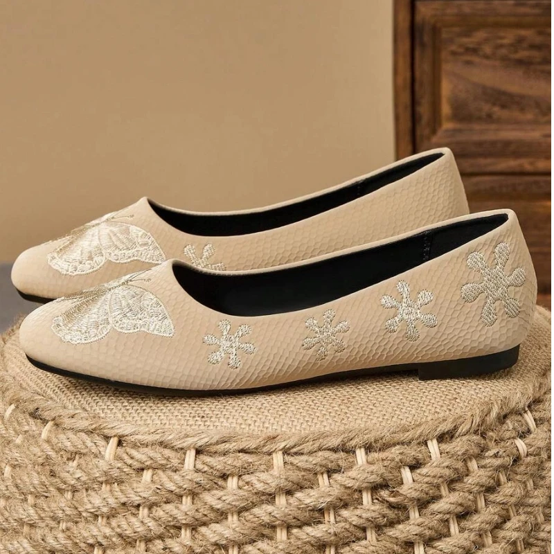 

Женские оксфорды без шнуровки на плоской подошве с вышивкой бабочкой, универсальные бабушкины туфли с мягкой подошвой и низким вырезом с квадратным носком