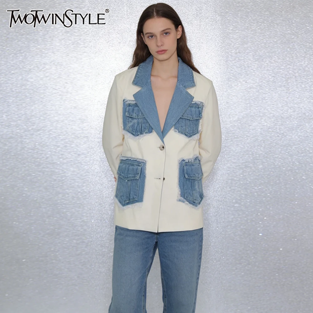 

TWOTWINSTYLE Шикарный креативный офисный блейзер абрикосового цвета с джинсовыми вставками для женщин, дизайн с необработанными краями карманов для повседневных и светских мероприятий