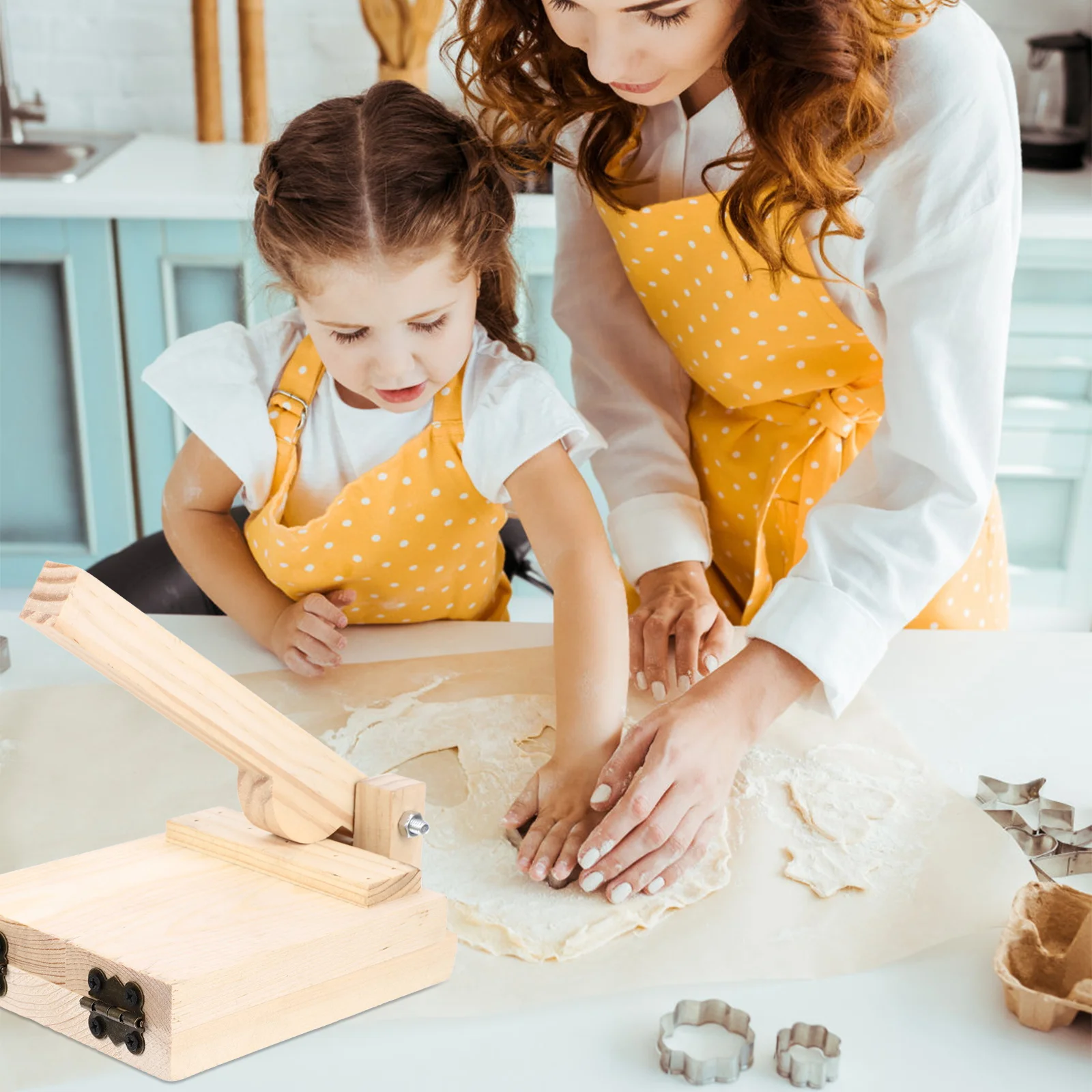 

1Pcs Dumpling Presser Mold Food Grade Wood Dough Pressing Tool for Safe Easy Wrapping Kitchen Gadget Wooden Dough Presser