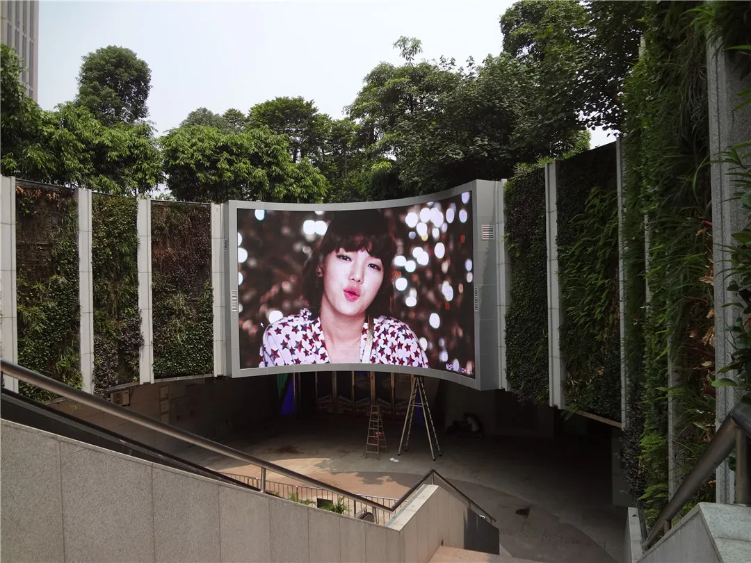 Outdoor Curved P4 4mm LED Video Wall Panel 3840Hz Refresh Rate Flexible Advertising Display Screen Elevator Retail Shopping Mall