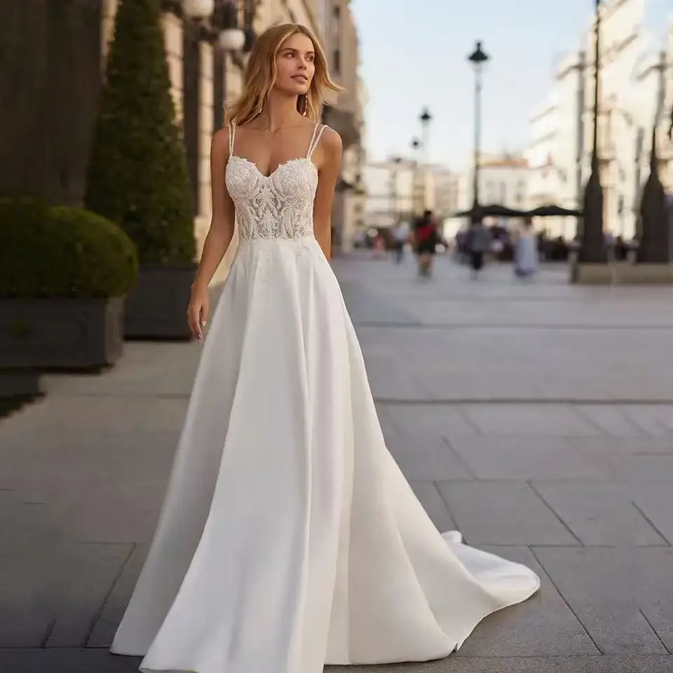 

Customized Elegant Wedding Dresses Women 2025 Spaghetti strap Lace Sleeveless V-neck A-line Bridal Gown Button Wedding Dress