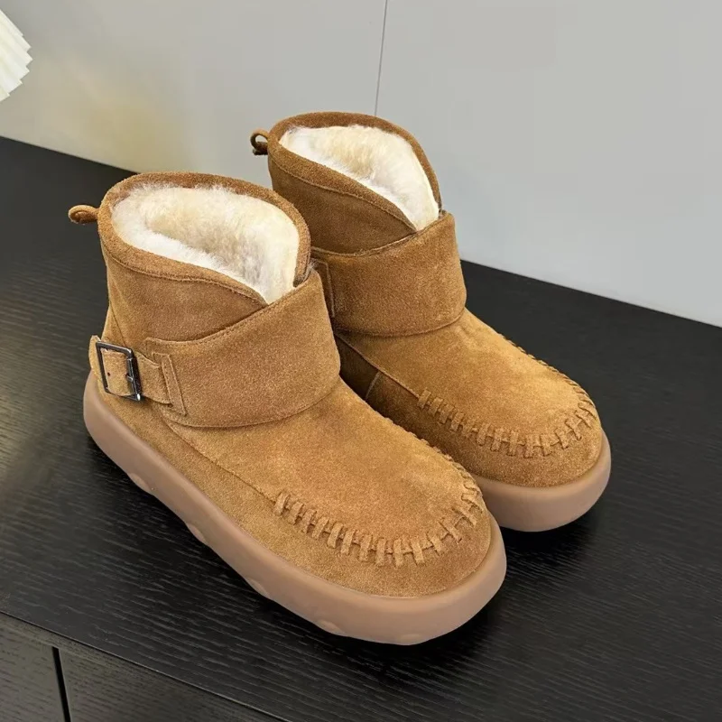 Thick, fashionable and warm snow boots for women 2024 new waterproof winter with plush thick sole leather short boots