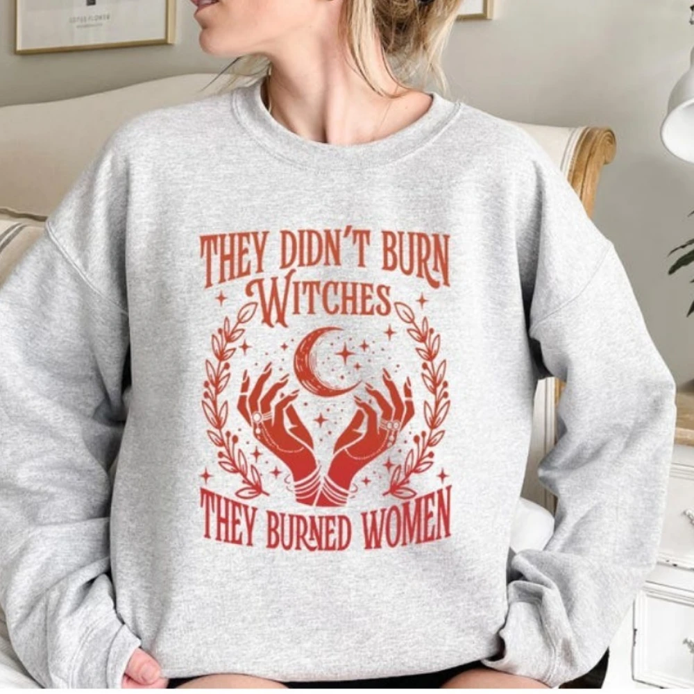 سويت شيرت نسائي للجنسين من They Brn Witches، سويت شيرت بقلنسوة للنساء، تواريخ حقوق المرأة، سويت شيرت رياضي عالي الجودة