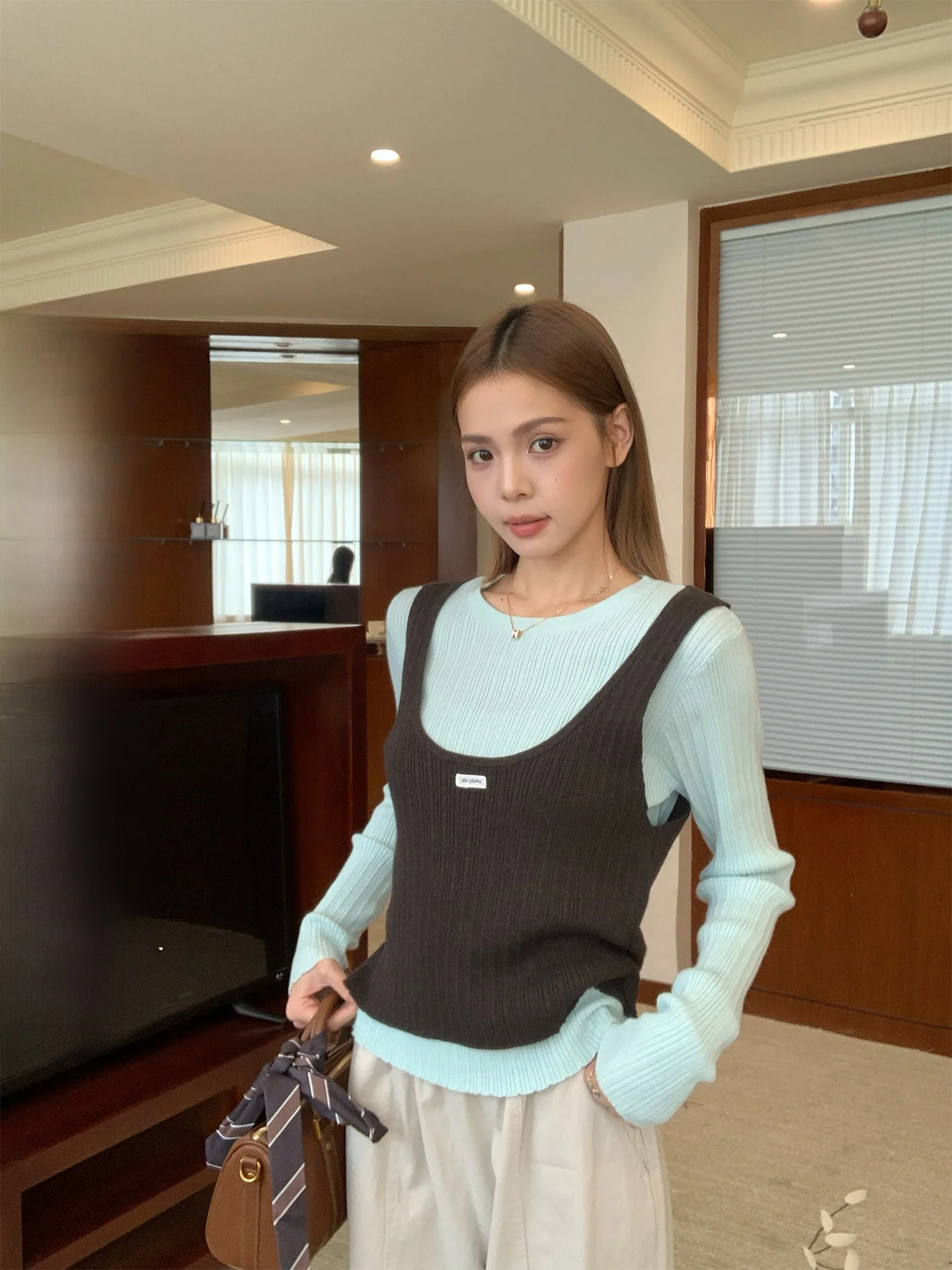 

Вязаная женская кофта с эффектом двухслойности, с длинным рукавом, для ранней осени, в стиле колор-блок, повседневная, модная, простого кроя