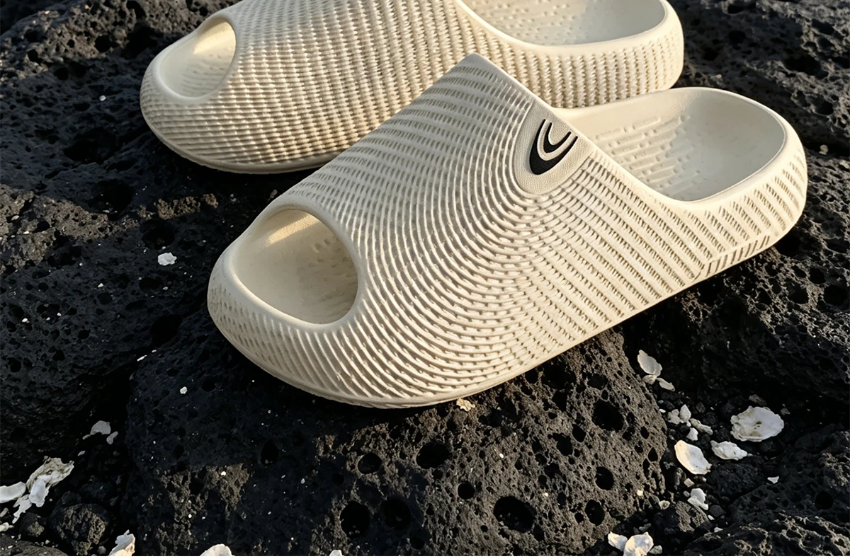 XIXITIAO Zapatillas de plataforma de verano para hombre y mujer, zapatillas de baño interiores de EVA suaves y cómodas, de color sólido, antideslizantes