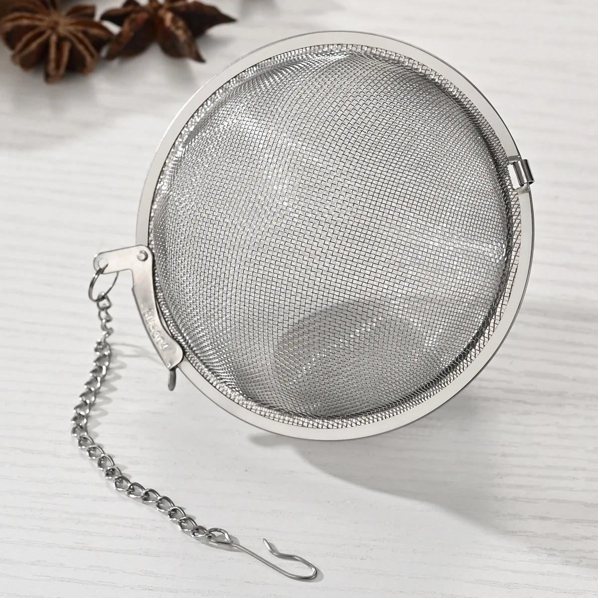 Stainless Steel Infuser Strainer Mesh Tea Spoon Locking Spice Egg Shaped Ball Tea Strainers New Bar Kitchen Accessories
