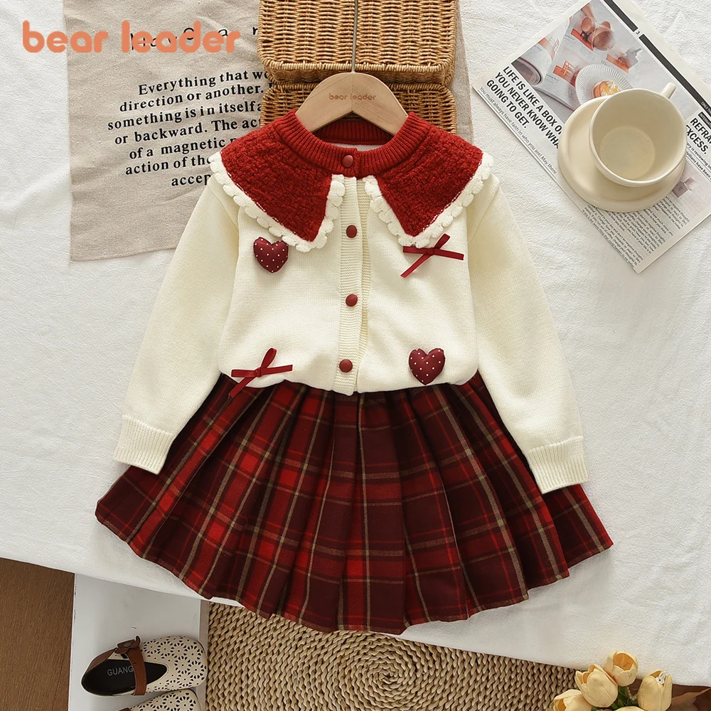 Bear Leader Autumn Winter Children's Set Korean Version Girl's Clothing Sweet Bow Love Long Sleeved Knitted Sweater+Plaid Skirt
