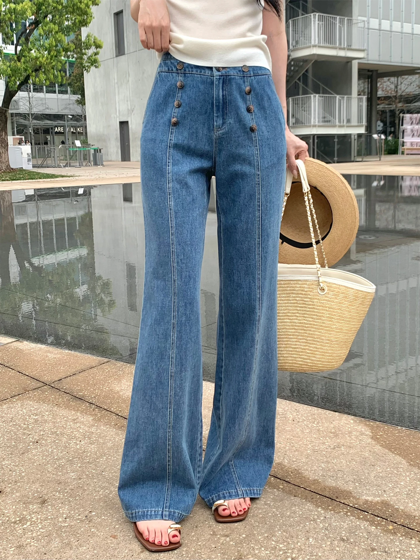 

Kun Total High Waist Bell Bottom Blue Denim Jeans Women's Retro American Washed Jeans Spring Fashion Ladies Straight Leg Jeans