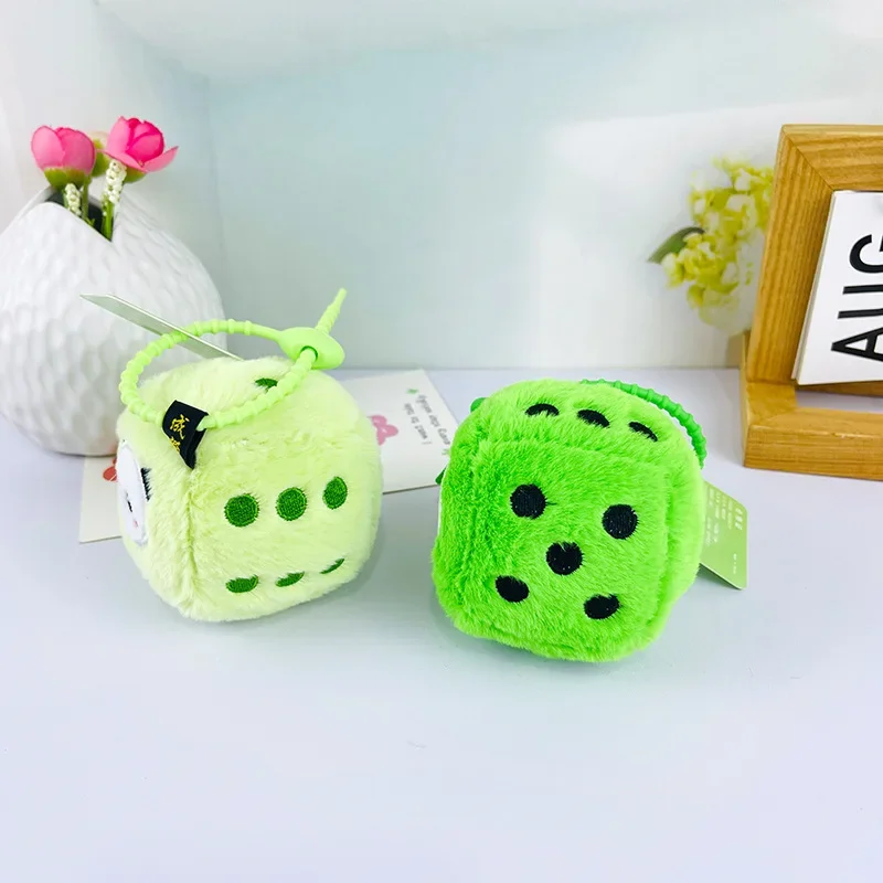 Nuovo stile creativo cartone animato Panda verde dadi animali morbidi peluche ripiene hobby borsa Kawaii decorazione portachiavi regali per bambini