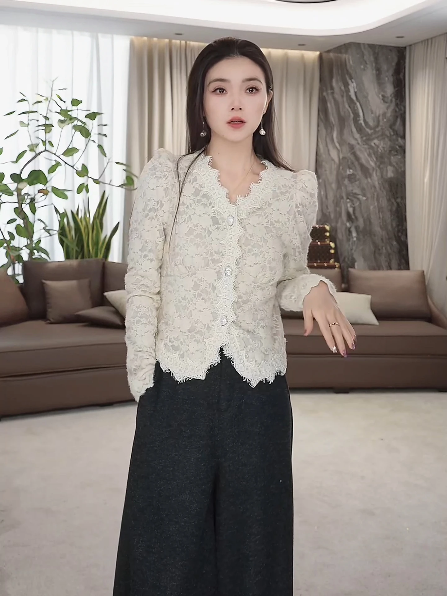 

Женская внутренняя одежда Thiened Lace irt Верхняя одежда ible Faionable Velvet Feel irt от LA.eila