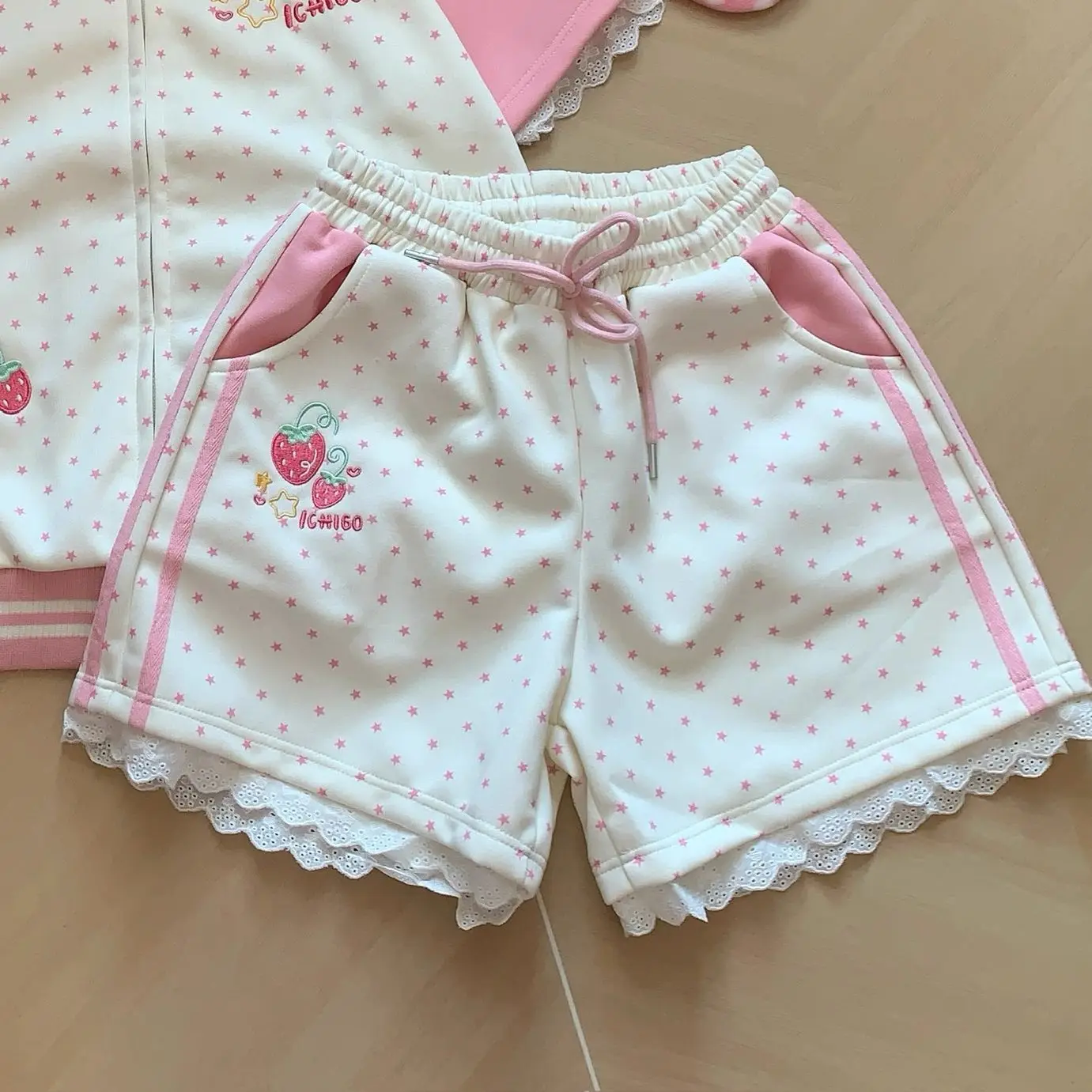 Kawaii Casual Outfits Cute Strawberry Embroidered Lace Splicing Short-Sleeved Zipper Jacket Shorts Sets Women Summer Sweet Girl - view 6