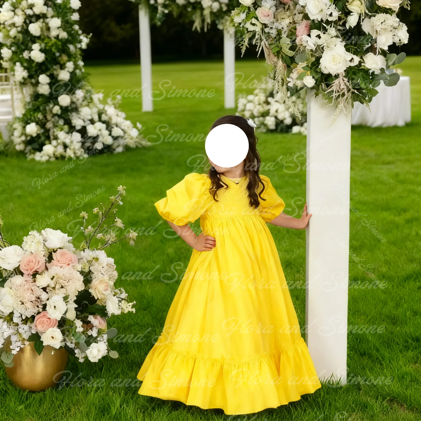 فستان فتاة الزهور الأبيض المخصص بنصف كم لحفلات الزفاف مزين بالدانتيل ومهرجان أطفال وأعياد الميلاد الأولى