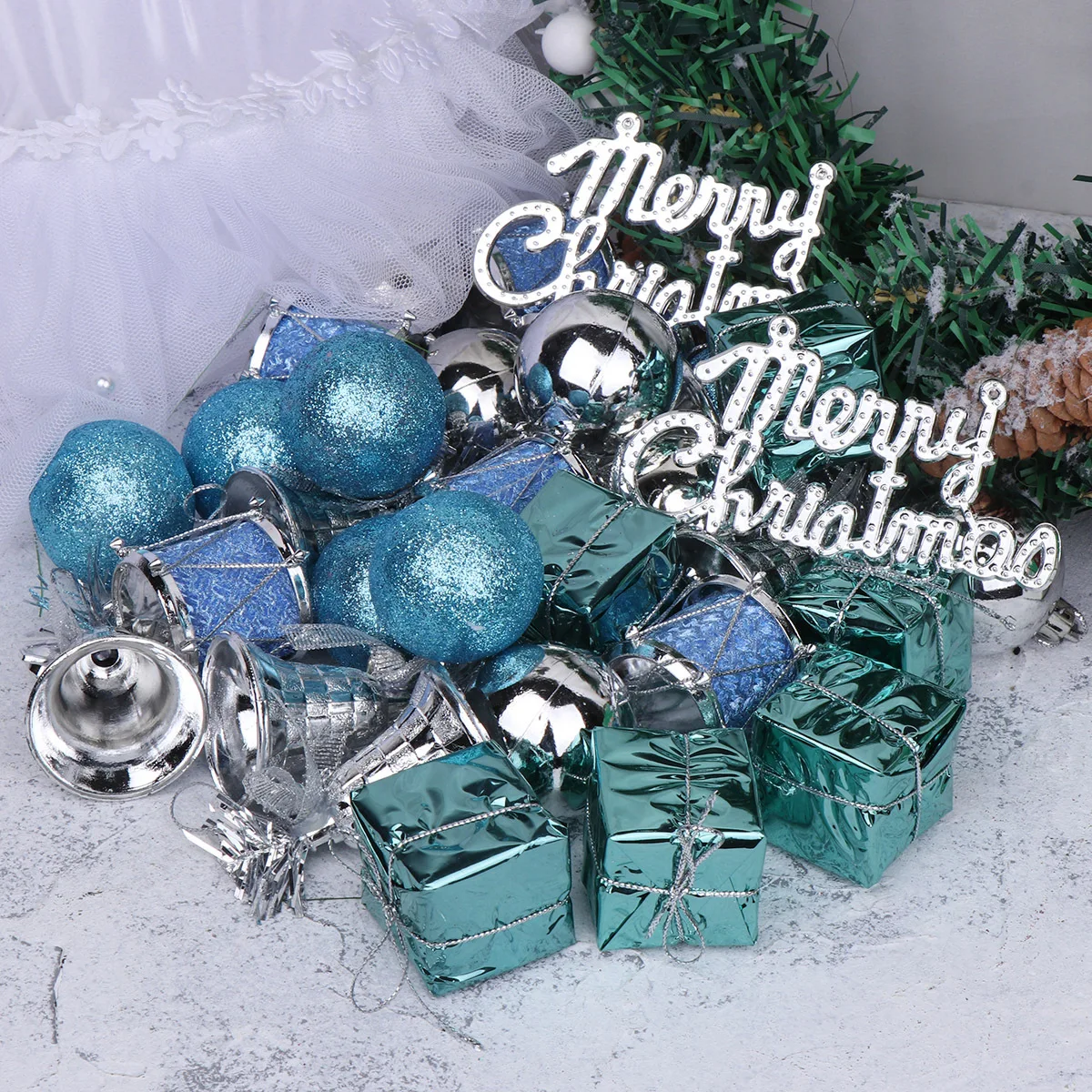 

32Pcs Christmas Tree Hanging Ball Decoration Sky-Blue Pendant Creative Xmas Decor Home Party Ornament Christmas Decoration