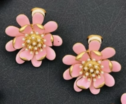 European And American Jewelry Oscar New Exaggerated Retro Do Old Niche Flower Enamel Necklace Earrings Clip Set Women