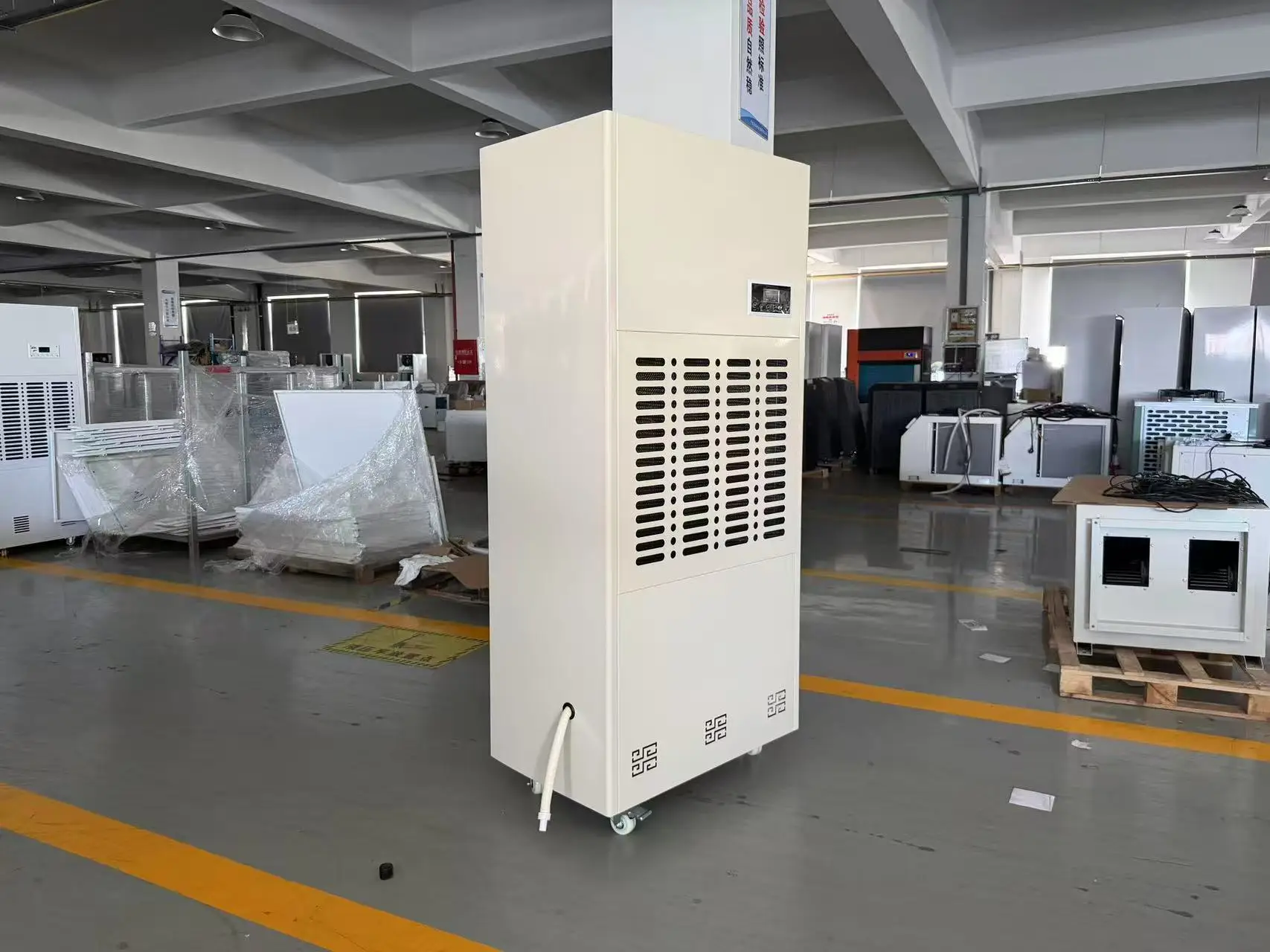 Mobile Industrial Refrigerant Dehumidifier Construction Electronic Controlled Compressor Dehumidifier Auto Defrost Function