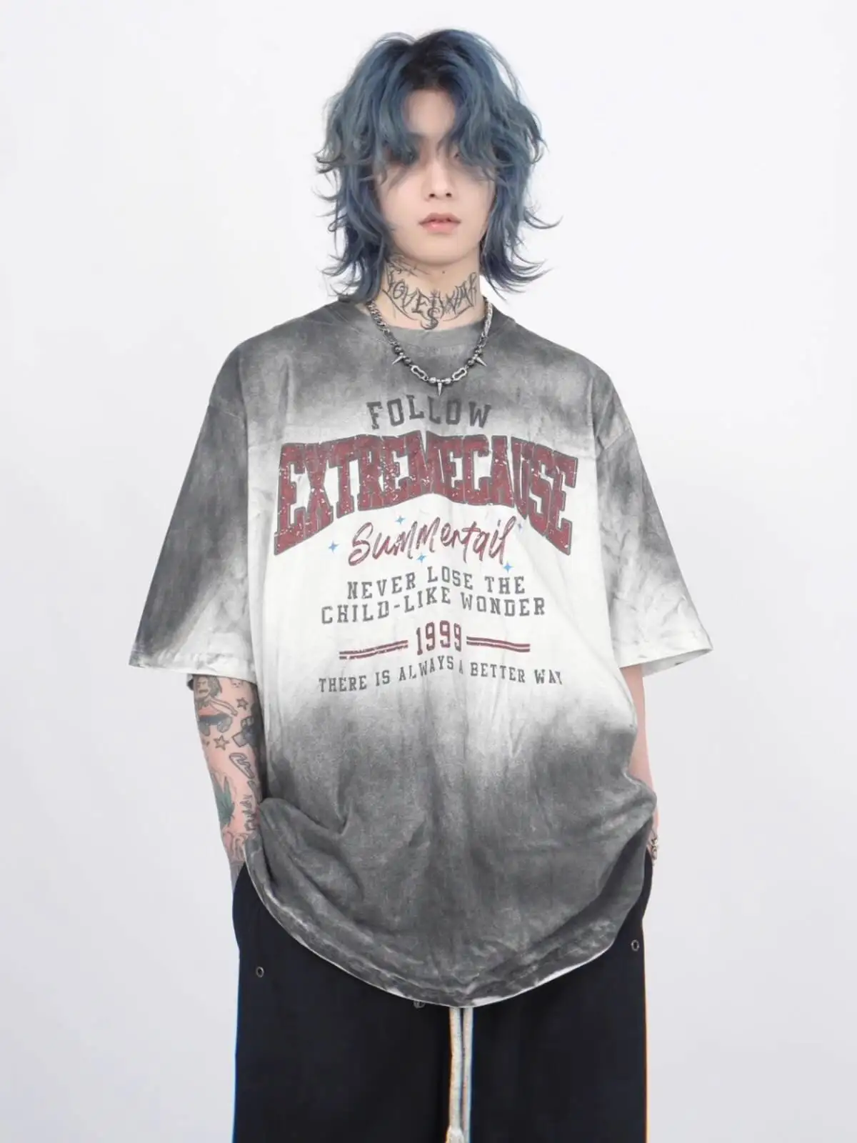 

2025 Мужская летняя свободная футболка из 100% хлопка с креативным графическим принтом, облегающая повседневная спортивная футболка с круглым вырезом и короткими рукавами, топ