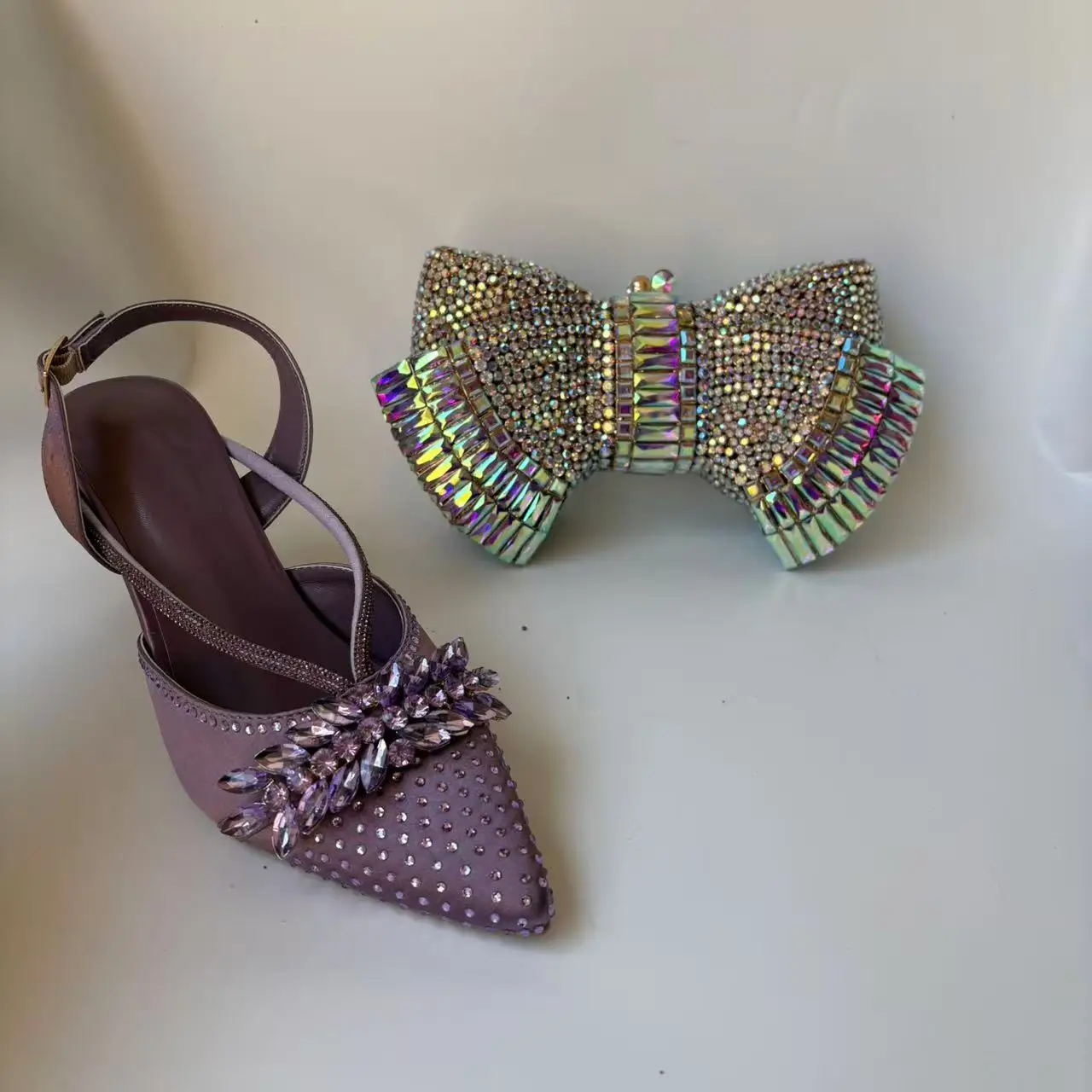 

Женские туфли на высоком каблуке LNATISNOVA со стразами и сумки в комплекте, босоножки-стилеты с бриллиантами, праздничные туфли и сумки