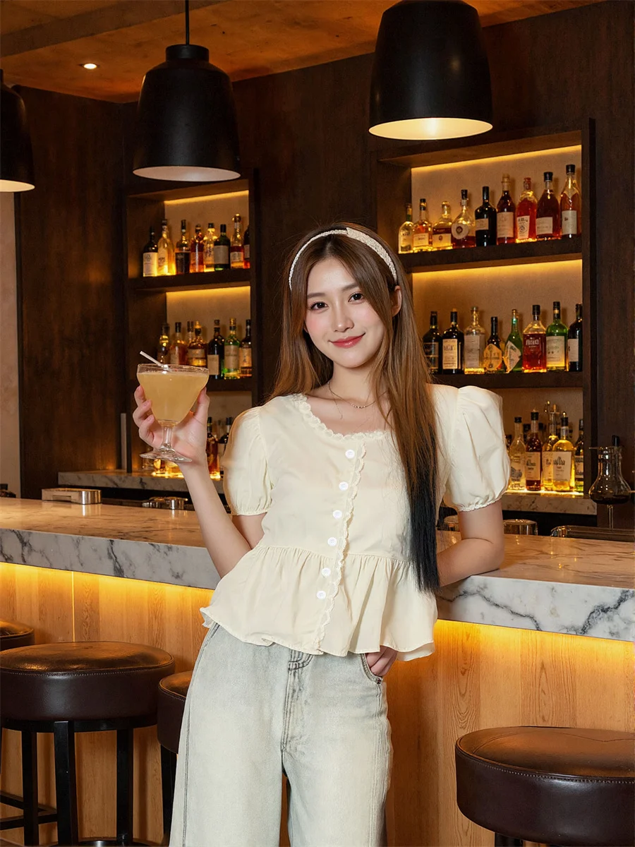 

Шикарные рубашки Женская летняя легкая блузка с пышными рукавами с цветочным принтом и квадратным воротником с кружевной отделкой для стильной повседневной носки