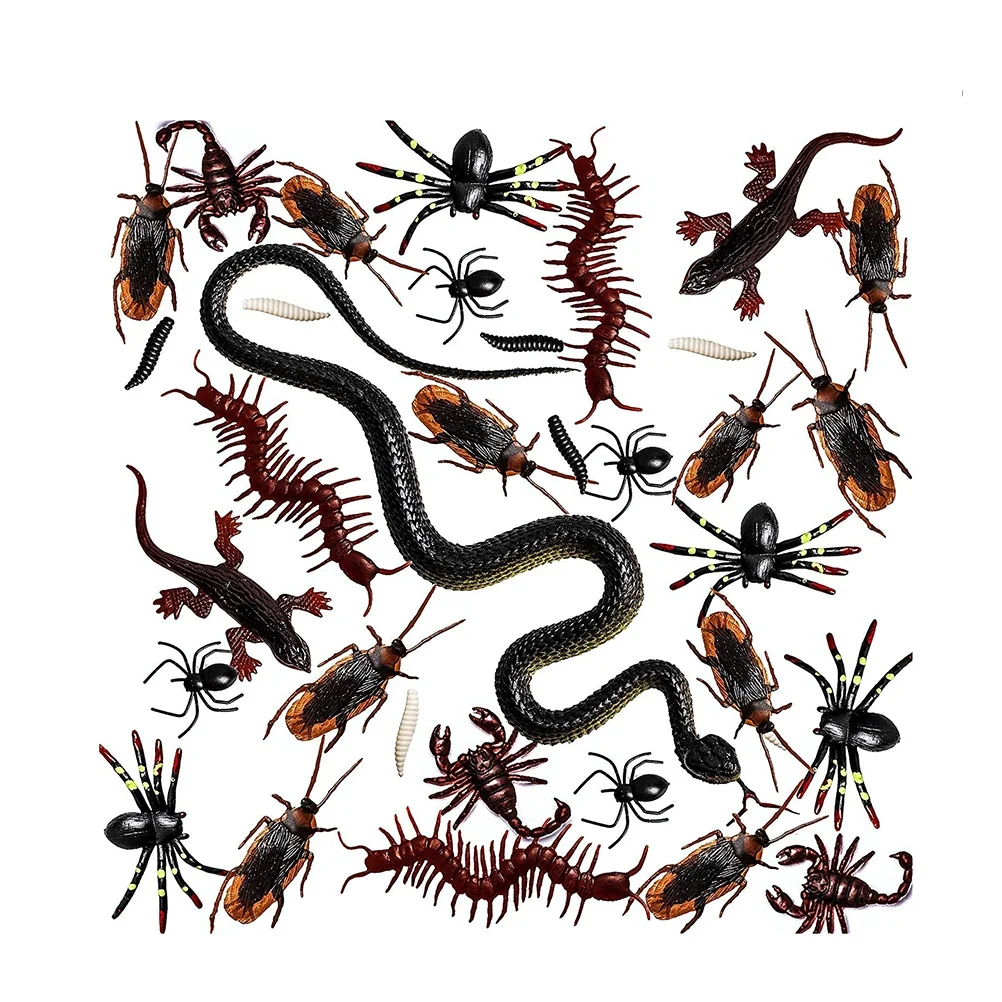 

Large Fake Snake Cockroach Spider Decoration Assorted Artificial Insect Prop Halloween April Fool's Day Tricky Toys Scary Scene