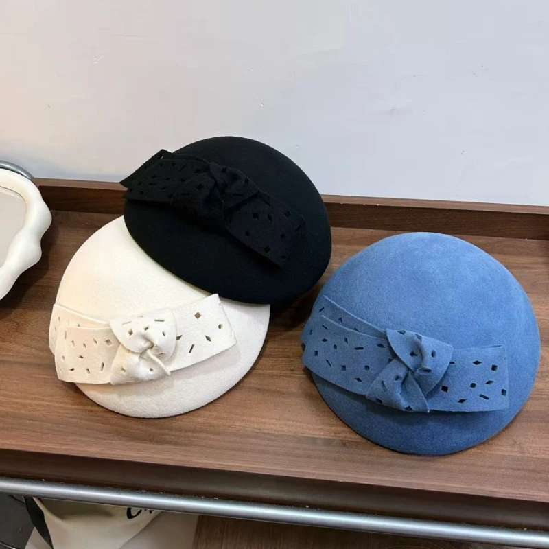 الشتاء موضة الصوف الفاسناتور قبعة قبعة للنساء Bowknot ورأى أبيض أسود فيدورا كوكتيل الكنيسة الزفاف قبعة مستديرة