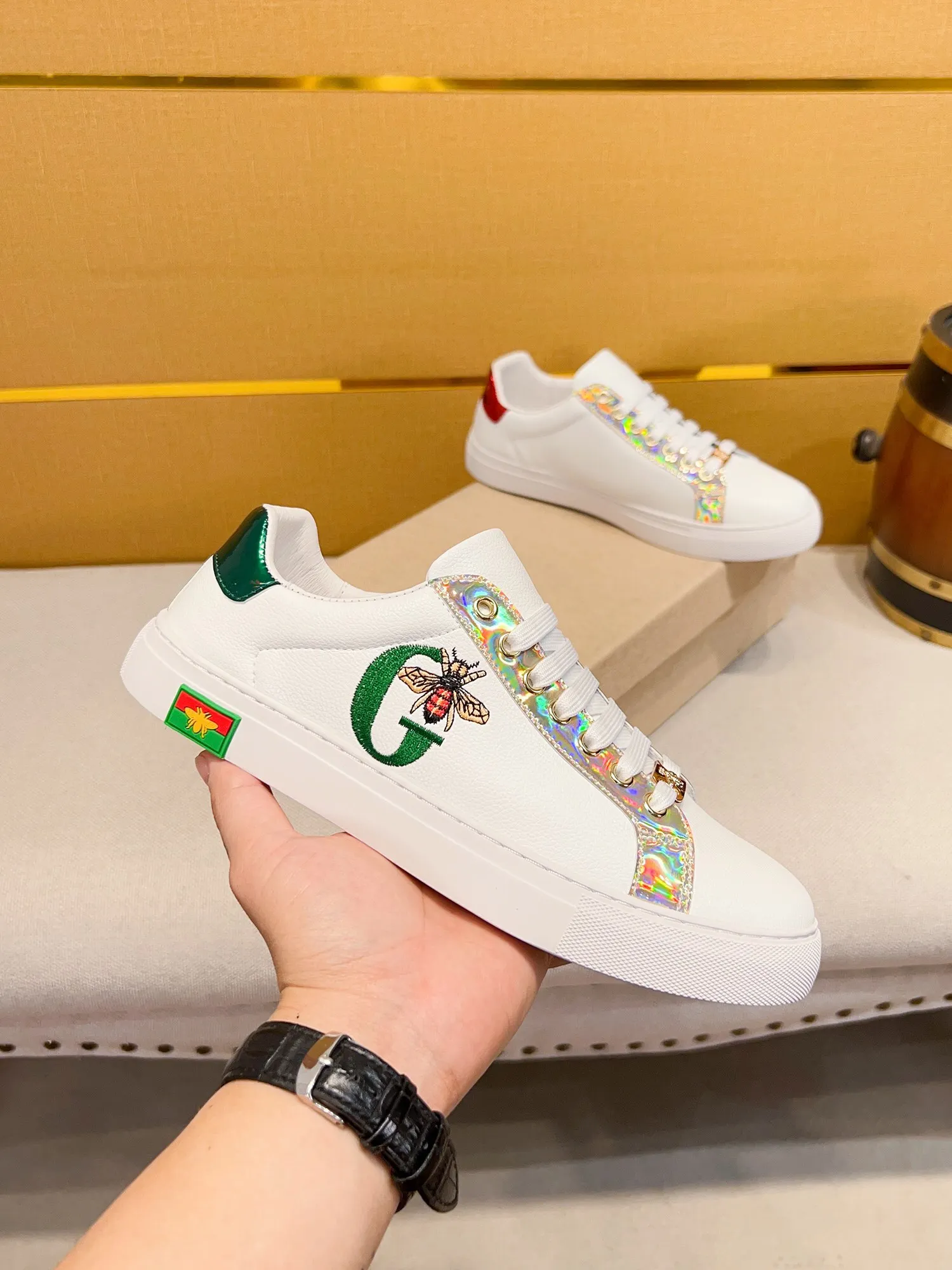 

Handmade cowhide high-quality fashionable casual men's genuine leather casual shoes running shoes and lace-up sports shoes