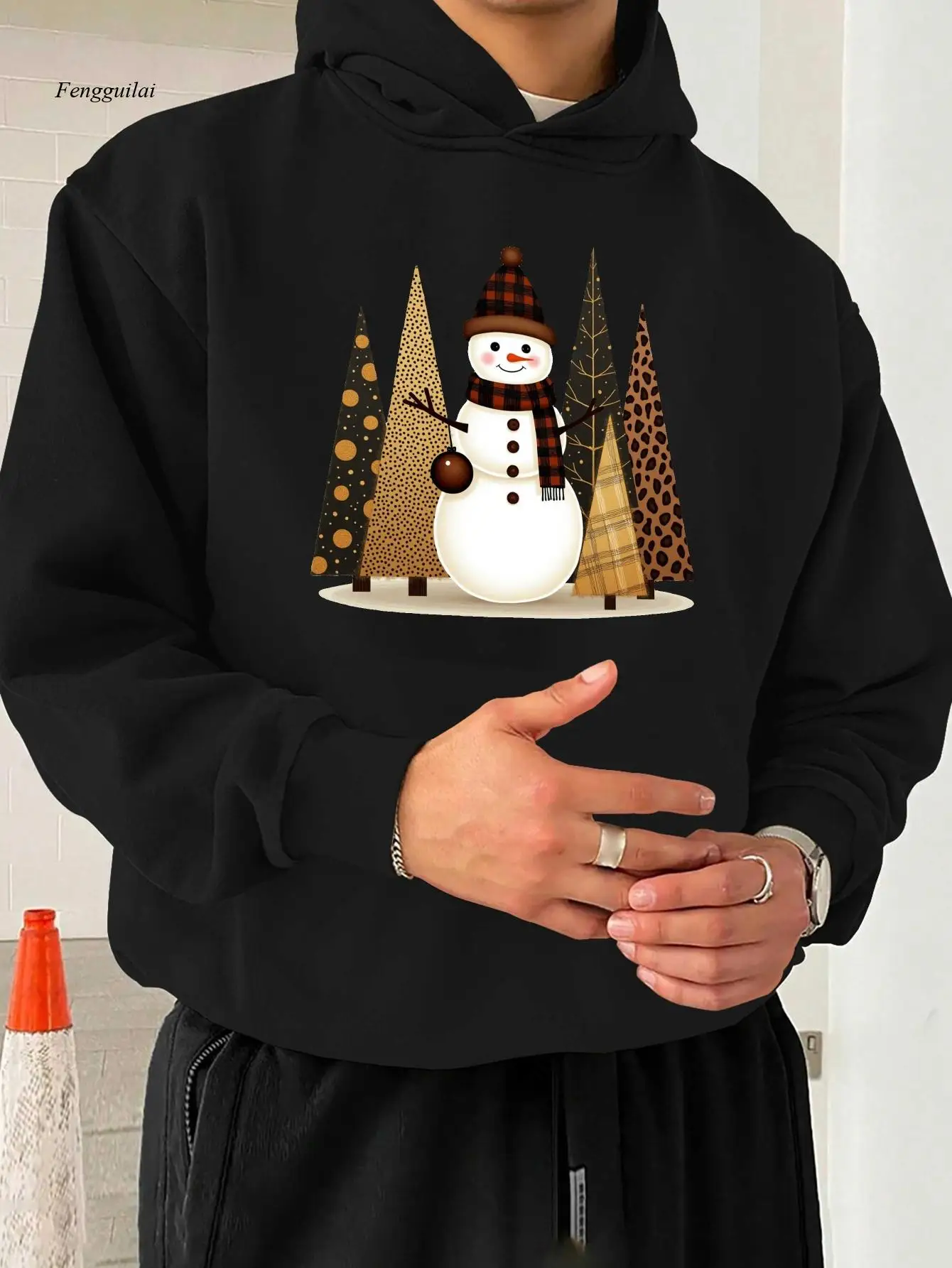 

Толстовка с капюшоном в деревенском стиле снеговика, леопарда и рождественской елкой.