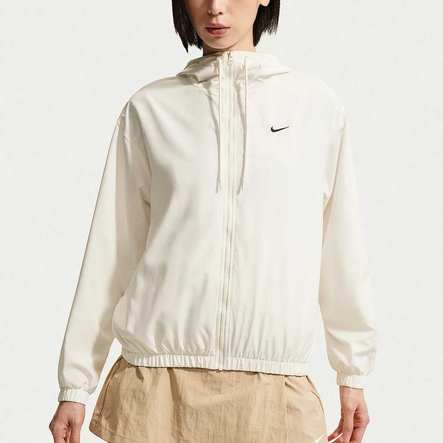 Оригинальная женская свободная куртка Nike Swoosh с капюшоном и длинными рукавами, модель IM8162-133.
