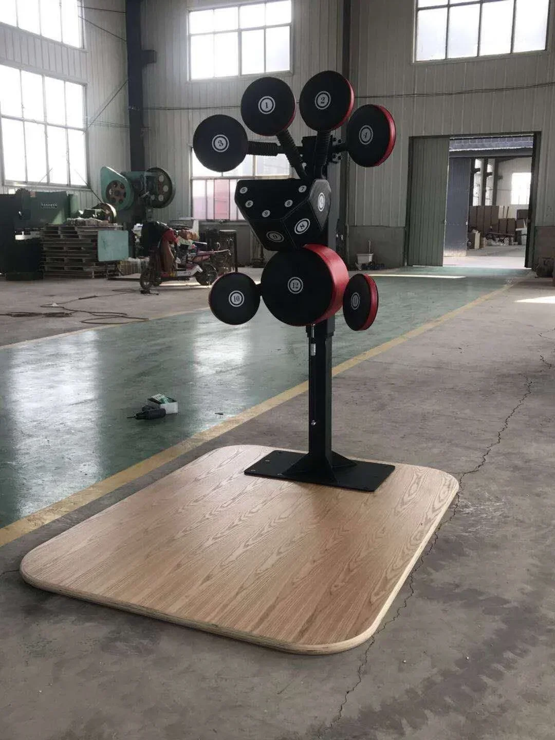 

Factory Factoiry Cheep Price Multifunctional Equipment Freestanding Punching Muay Thai Boxing Target