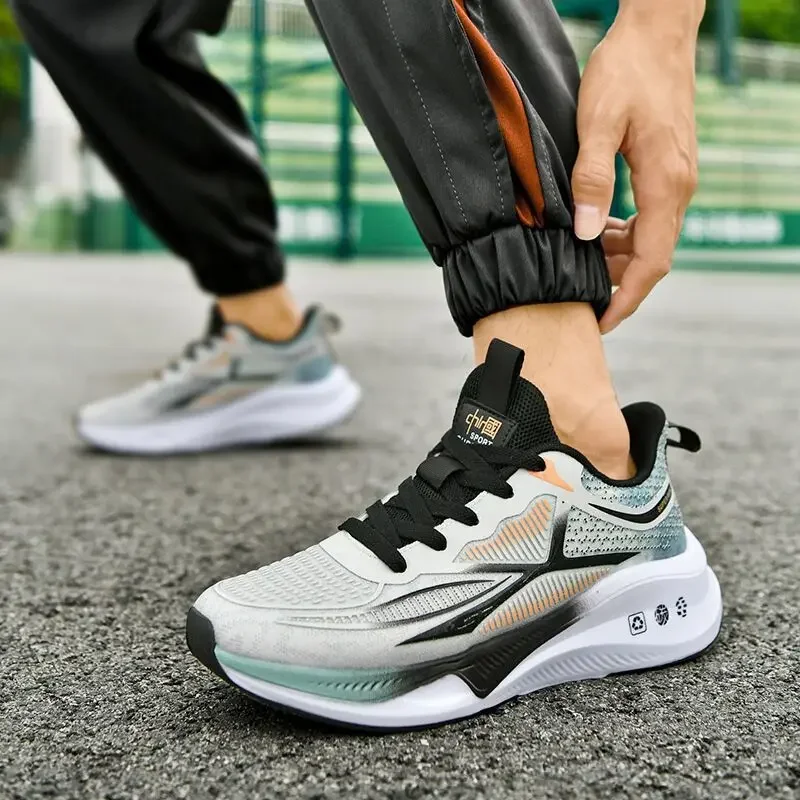 أحذية جري احترافية عصرية جديدة للصيف للرجال قابلة للتنفس وخفيفة الوزن ومضادة للانزلاق مناسبة للطلاب أحذية رياضية كاجوال