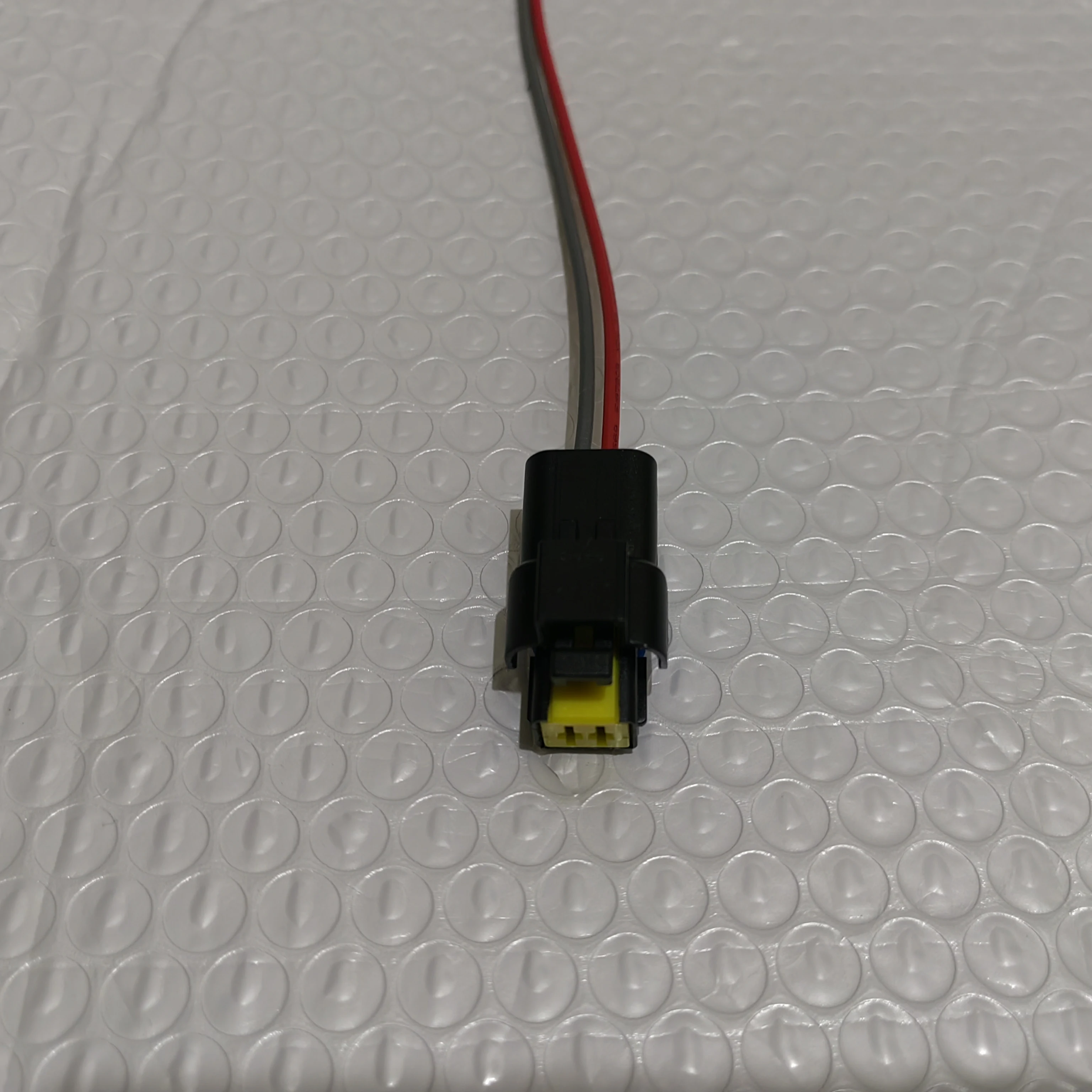 

Connector of Crankshaft Position Sensor for Peugeot 206 307 308 407 Expert Ranch Citroen Berlingo C4 C5 C6 C8 Jumpy Xsara