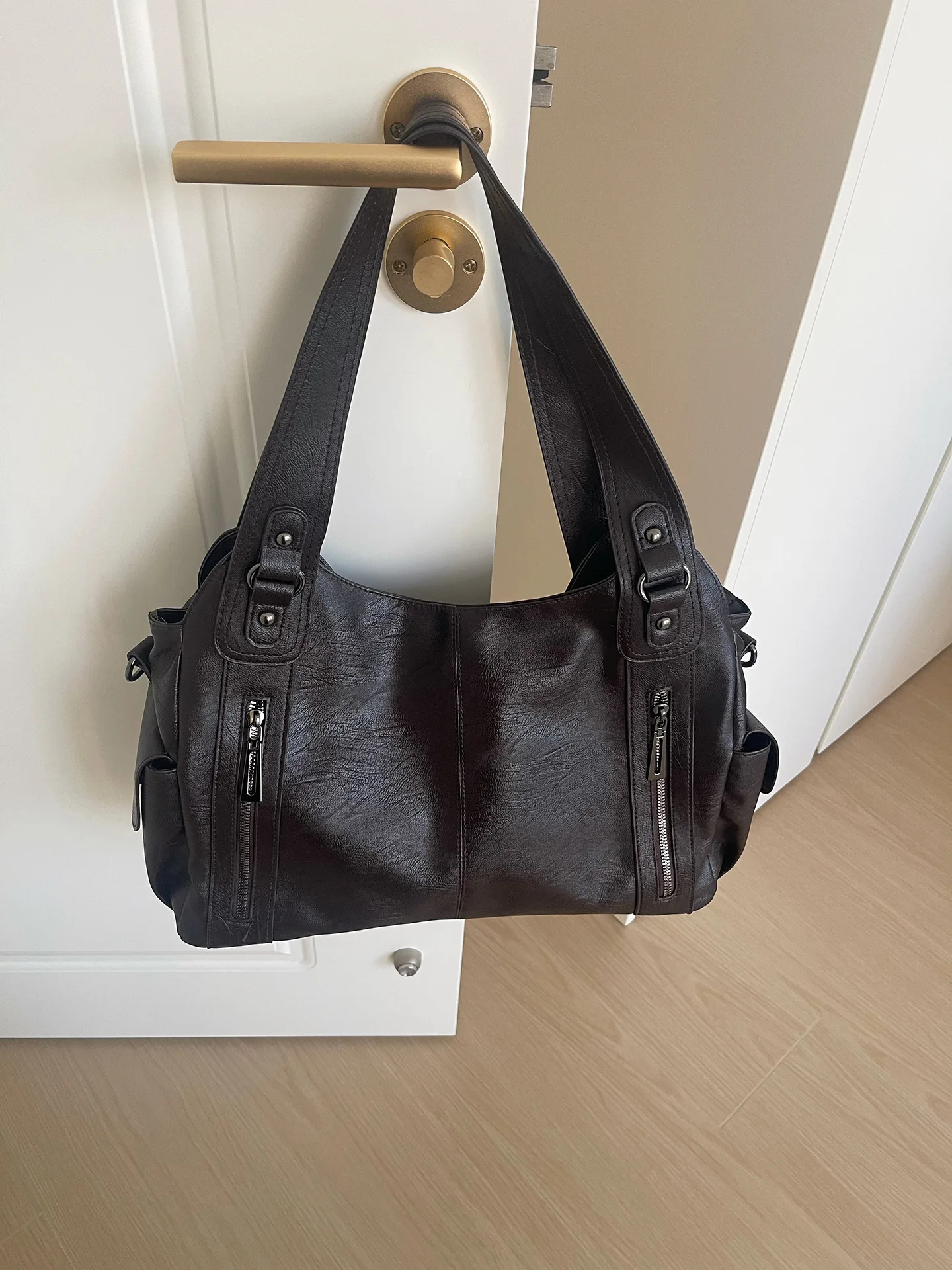 2026 Nuevo Negro Vintage texturado bolso de gran capacidad Crossbody hombro manija superior bolso para las mujeres