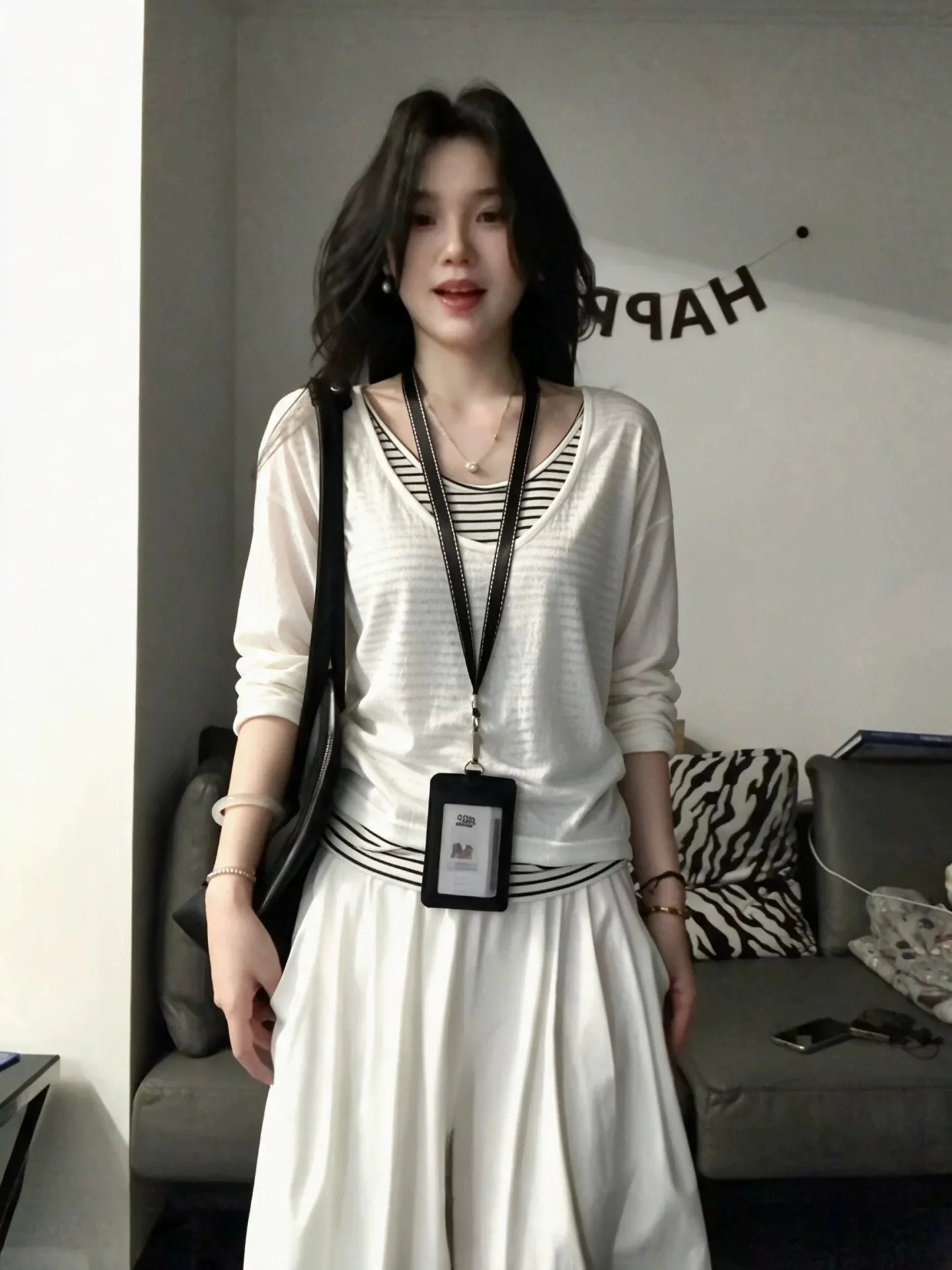 Korean Stripe Long Sleeve V-Neck T-Shirt Women's Early Autumn New Thin Covering Casual Simple Top Fashion Standard Fit Daily ...