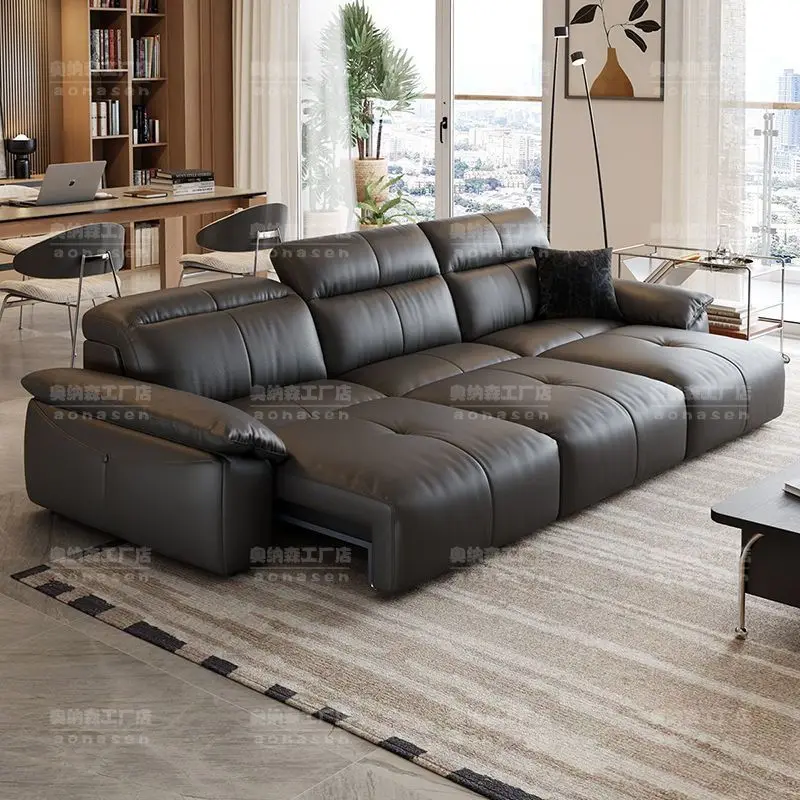 Nachttischsofa aus Rindsleder an der Wand, Retro-Creme