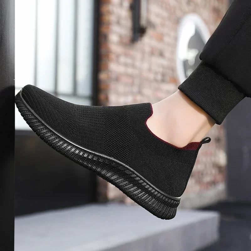 Siatkowe męskie trampki Designerskie męskie buty w stylu casual Oddychające buty na co dzień Lekkie męskie buty do biegania Loafers Masculino