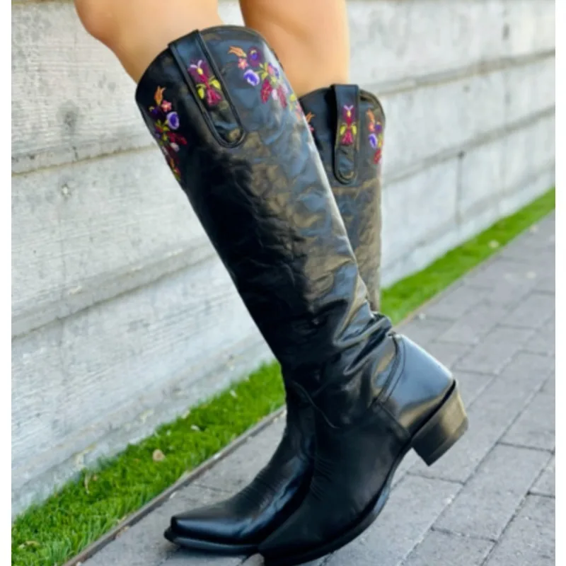 Embroidery Pointed Toe Soild PU Leather Women Western Boots Chunky Middle Heels Slip On Design Large Size Cowboy Shoes