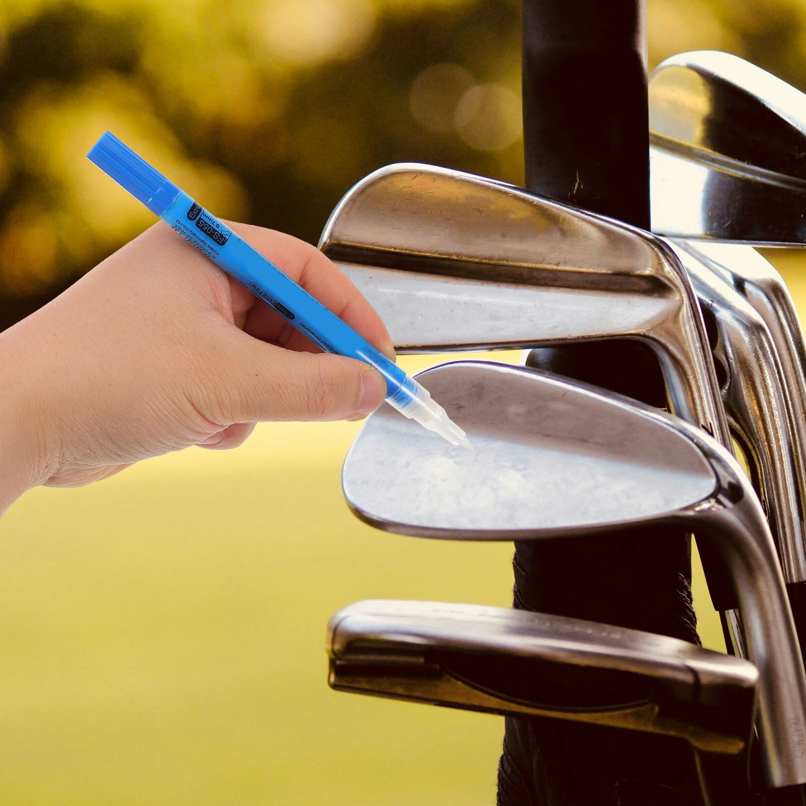 

4Pcs Golf Clubs Color Pens Acrylic Waterproof Marking Marker Strong Coverage for Golf Shaft Head Identification Outdoor Use