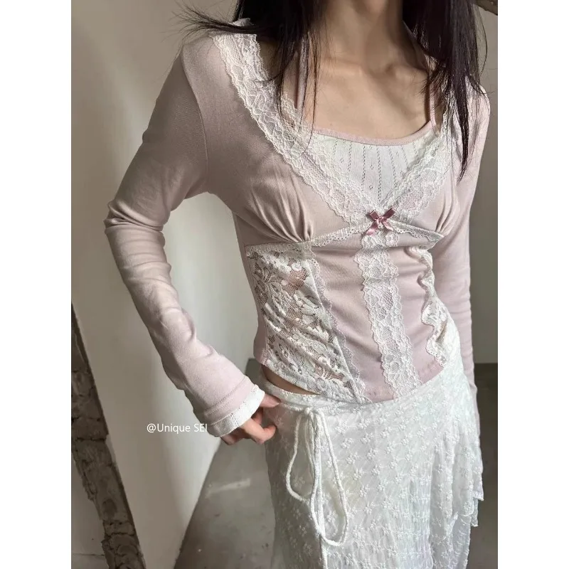 Korean Retro Lace Patchwork Sweet Long-sleeved T-shirt Women 2025 Winter New Fake Two Pieces Sexy Slim All-match Crop Tops