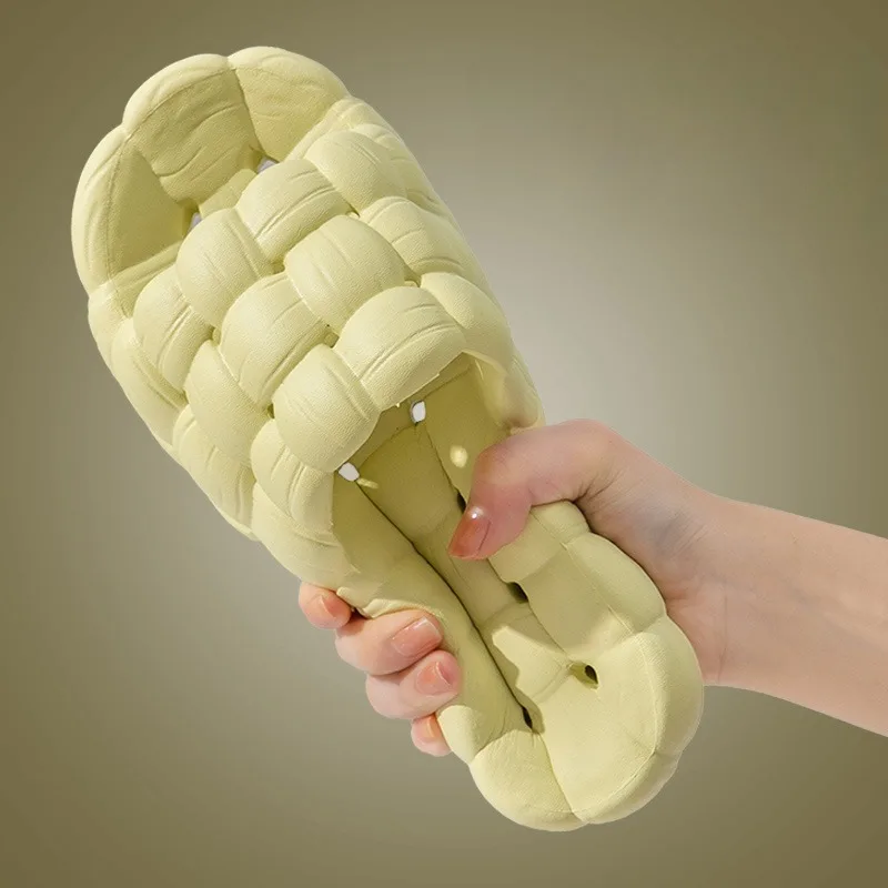 2024 New Indoor comfortable slippers men's and women's indoor shower non-slip soft bottom comfortable lightweight slippers