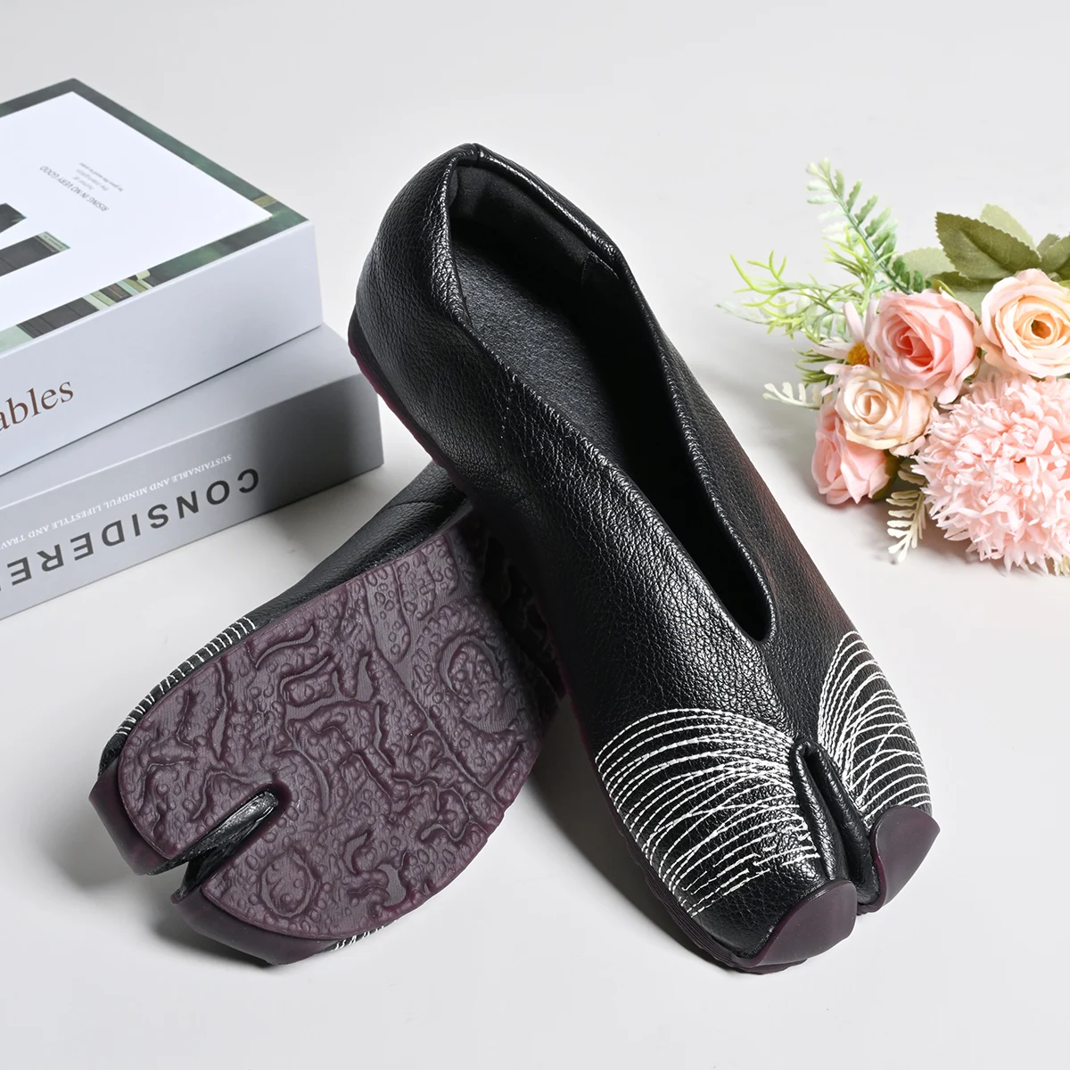 Spring Autumn Microfiber Leather Split Toe Women Loafers Fashion Pleated Designer Low Heeled Tabi Soft Soles Flats Casual Shoes image 4