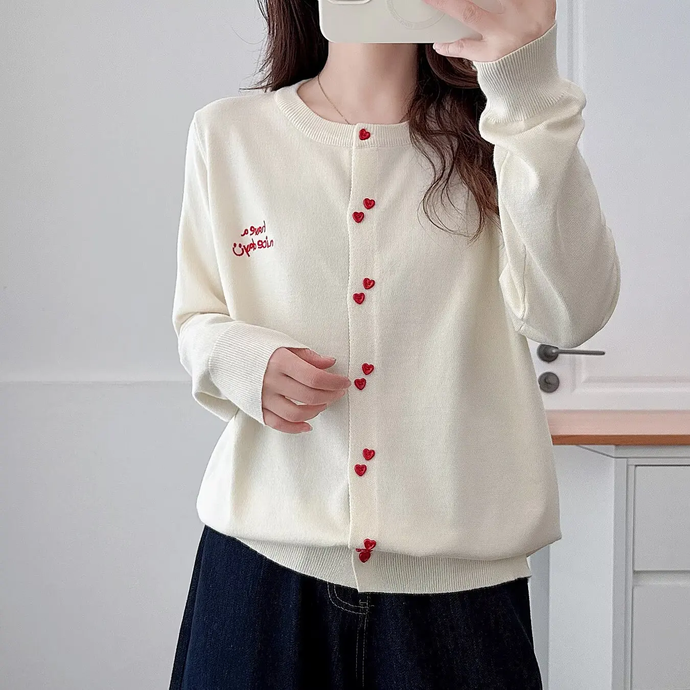 

XXXXL Fashion Plus Size Women's Sweaters Elegant Fresh heart-shaped Button Letter Knitted Cardigan For 2025 Autumn Winter 5036