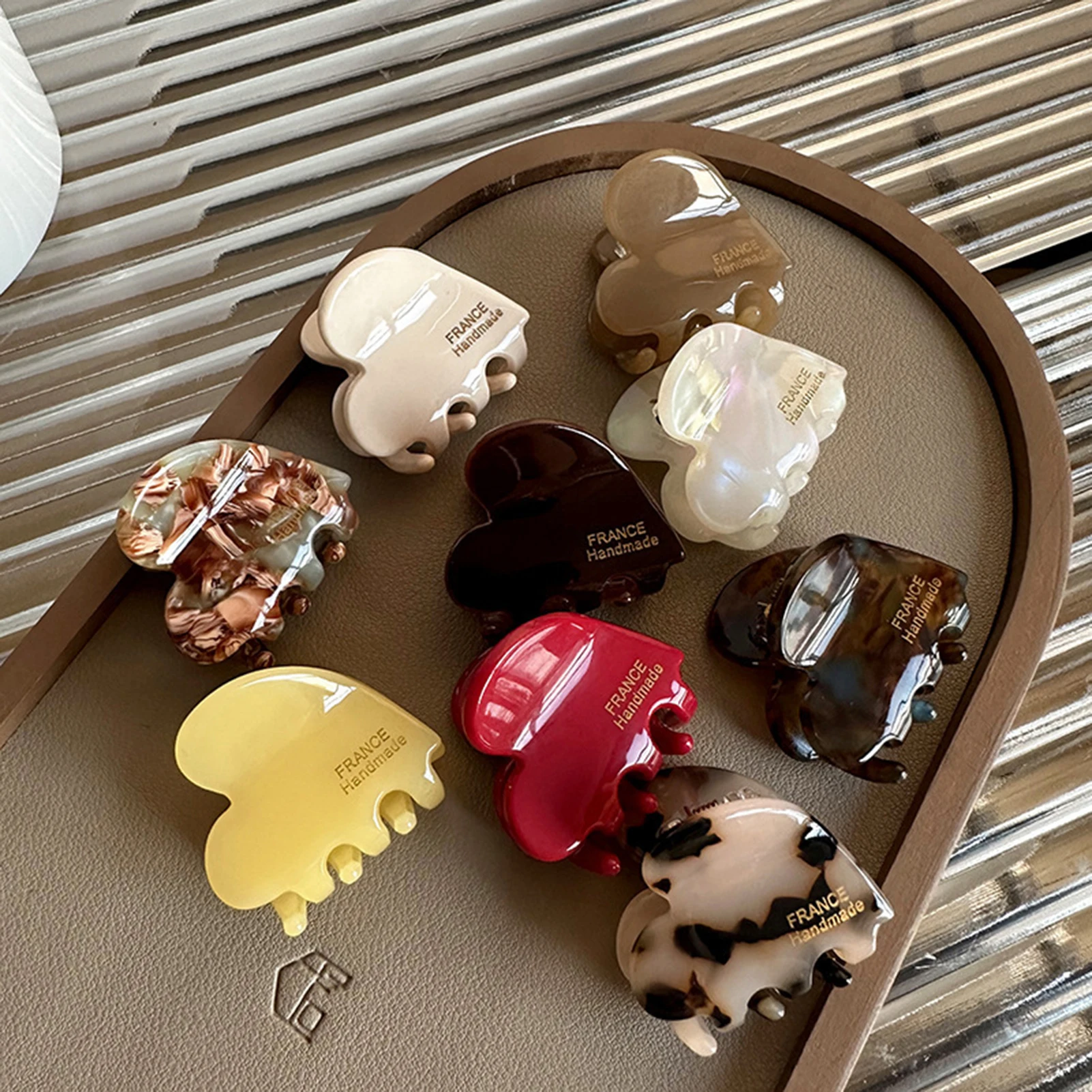 

3.5cm Mini Hair Claw Clips Acetate Hair Crabs for WomenCute Love Heart Shaped Hairclips Girls French Hair Accessories Hairpins