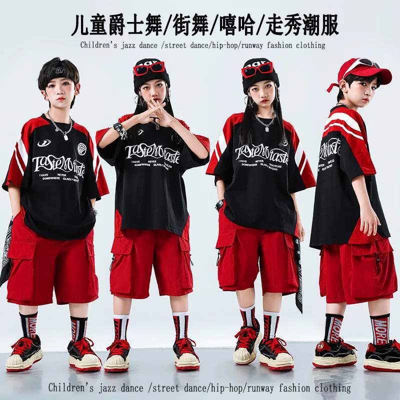 زي أداء رقص الهيب هوب للأطفال في الشارع، تي شيرت بأكمام قصيرة للأولاد، بدلة شورت أحمر للفتيات، عرض أزياء وسيم