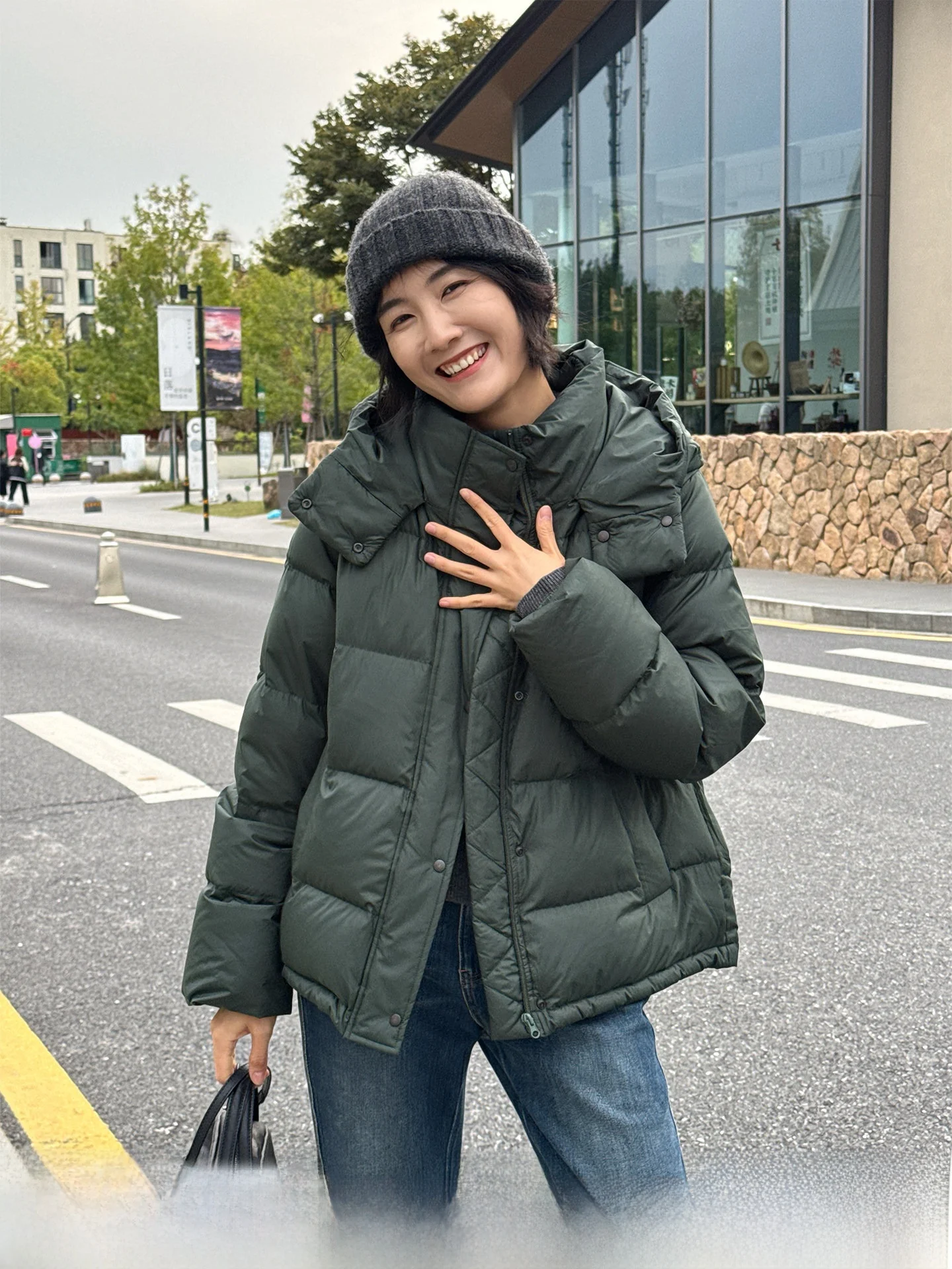 

Женская утепленная куртка-пуховик Langqing с капюшоном, короткая, теплая, повседневная, с наполнителем из гусиного пуха