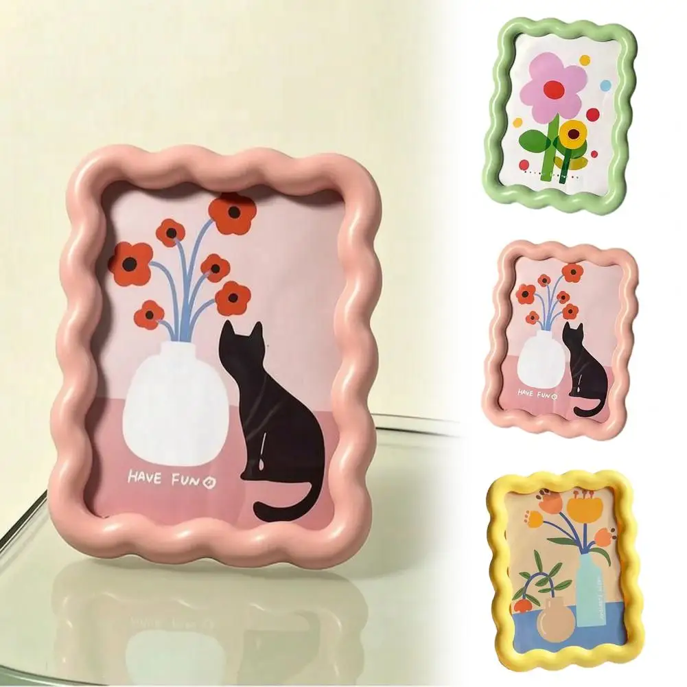 Colorful Scalloped 4 x 6 Picture Frame with Floral Cat Pattern Cream Style Curved Wavy Photo Frames for Desktop Home Decor