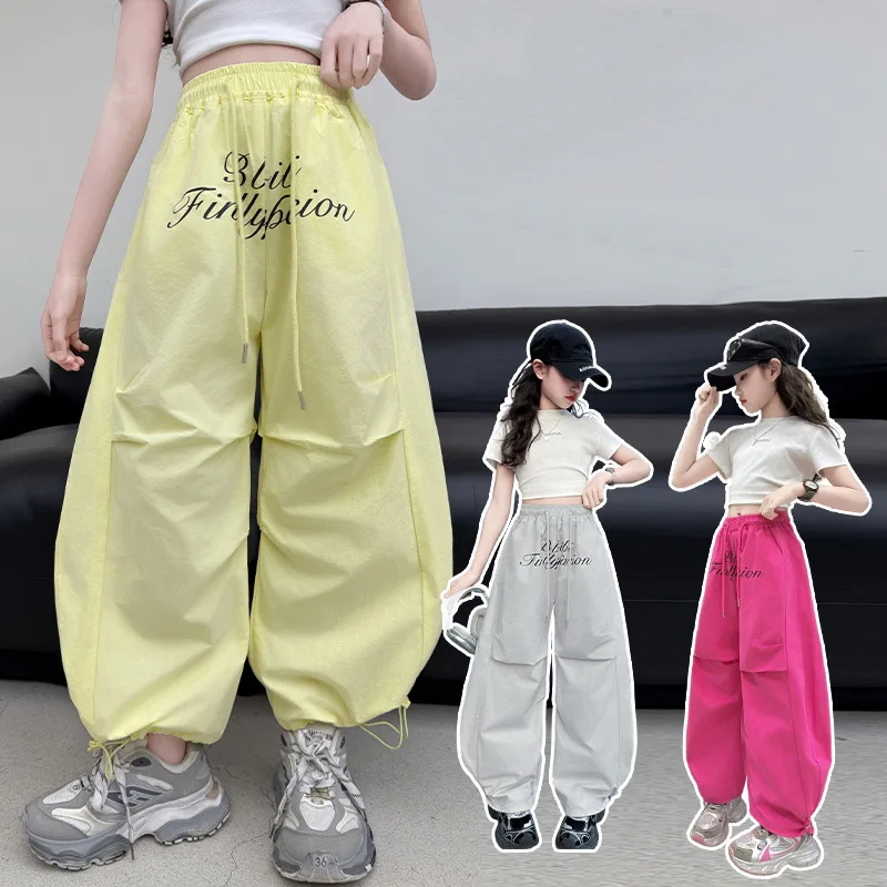 

2025 Summer Loose Retro Tweens Girls Cargo Pants with Letter Pattern Kids Streetwear Baggy Pants Child Hiphop Cool Trousers